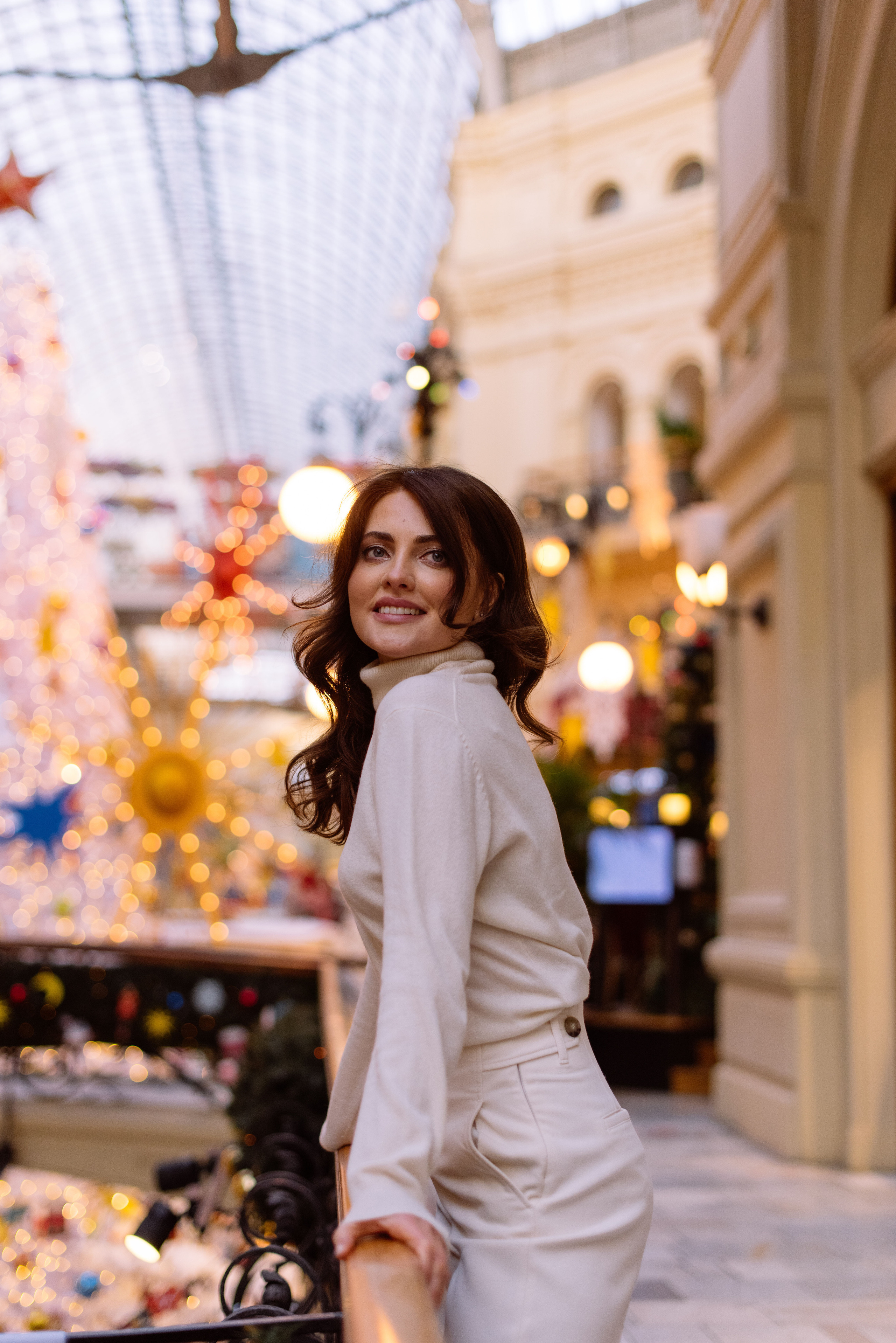 Алена на ярмарке у ГУМа. Свадебный фотограф в Москве Анна Полушина