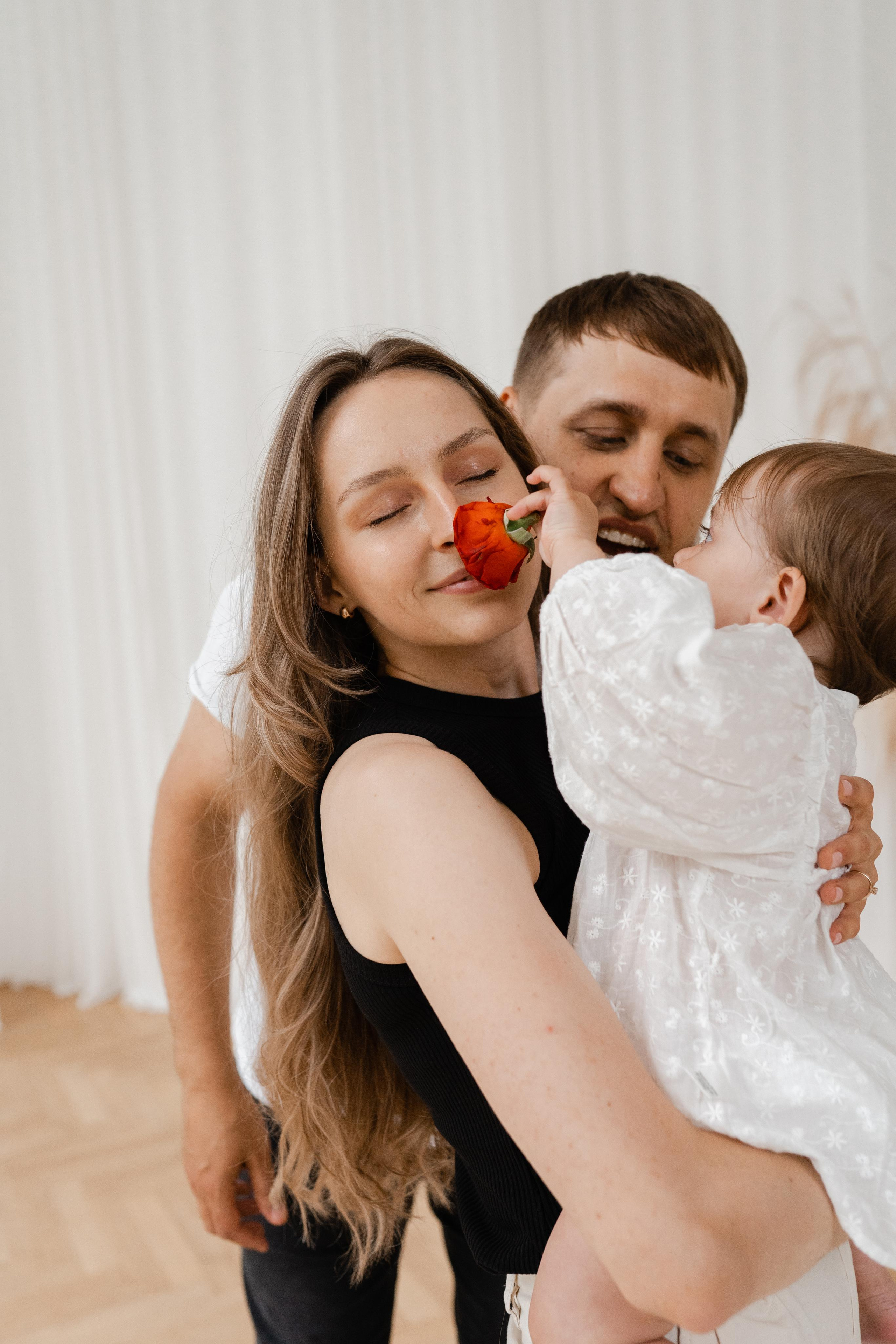 Семейная фотосессия в студии в Москве, семейный фотограф Анна Полушина. Свадебный фотограф в Москве Анна Полушина