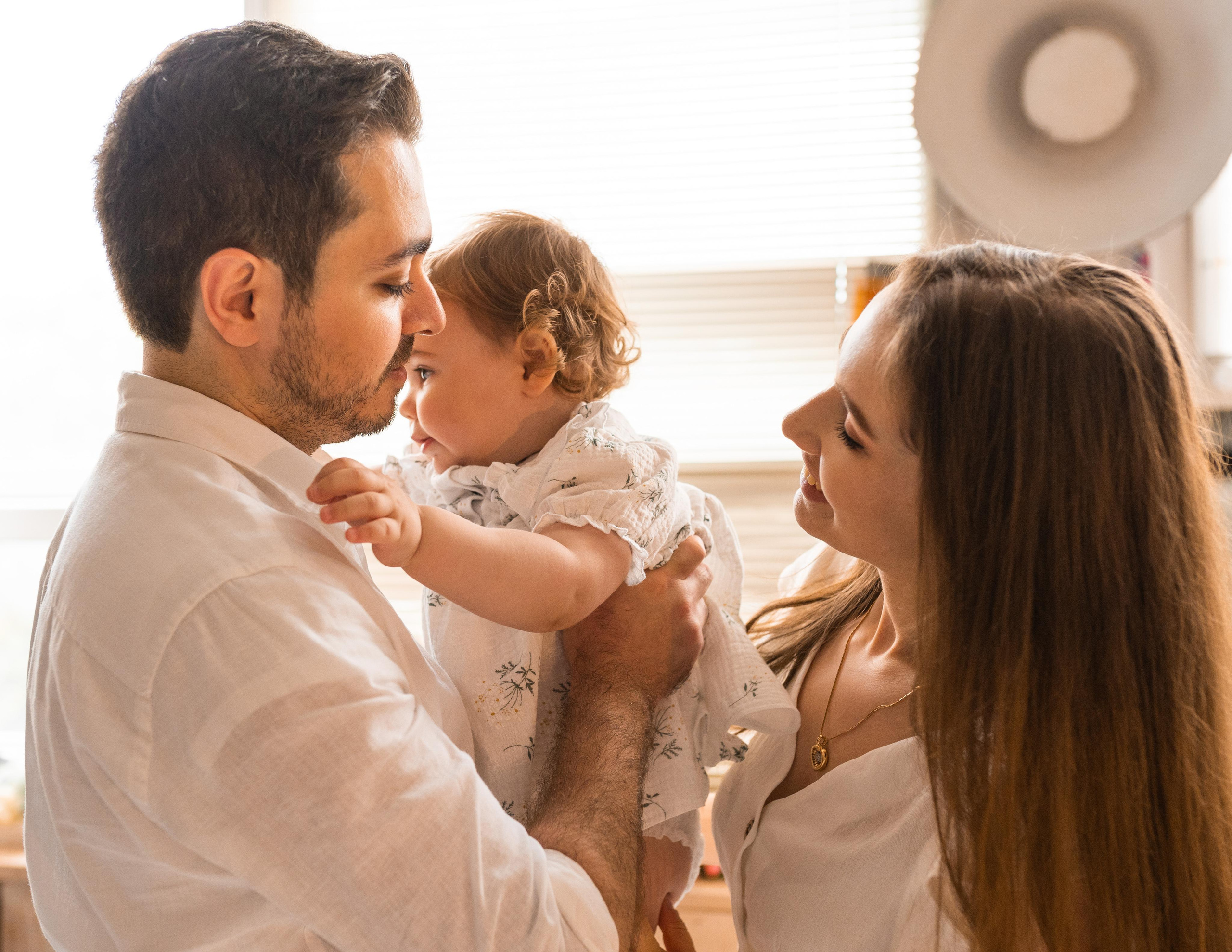 Семейная фотосессия в студии в Москве, семейный фотограф Анна Полушина. Свадебный фотограф в Москве Анна Полушина