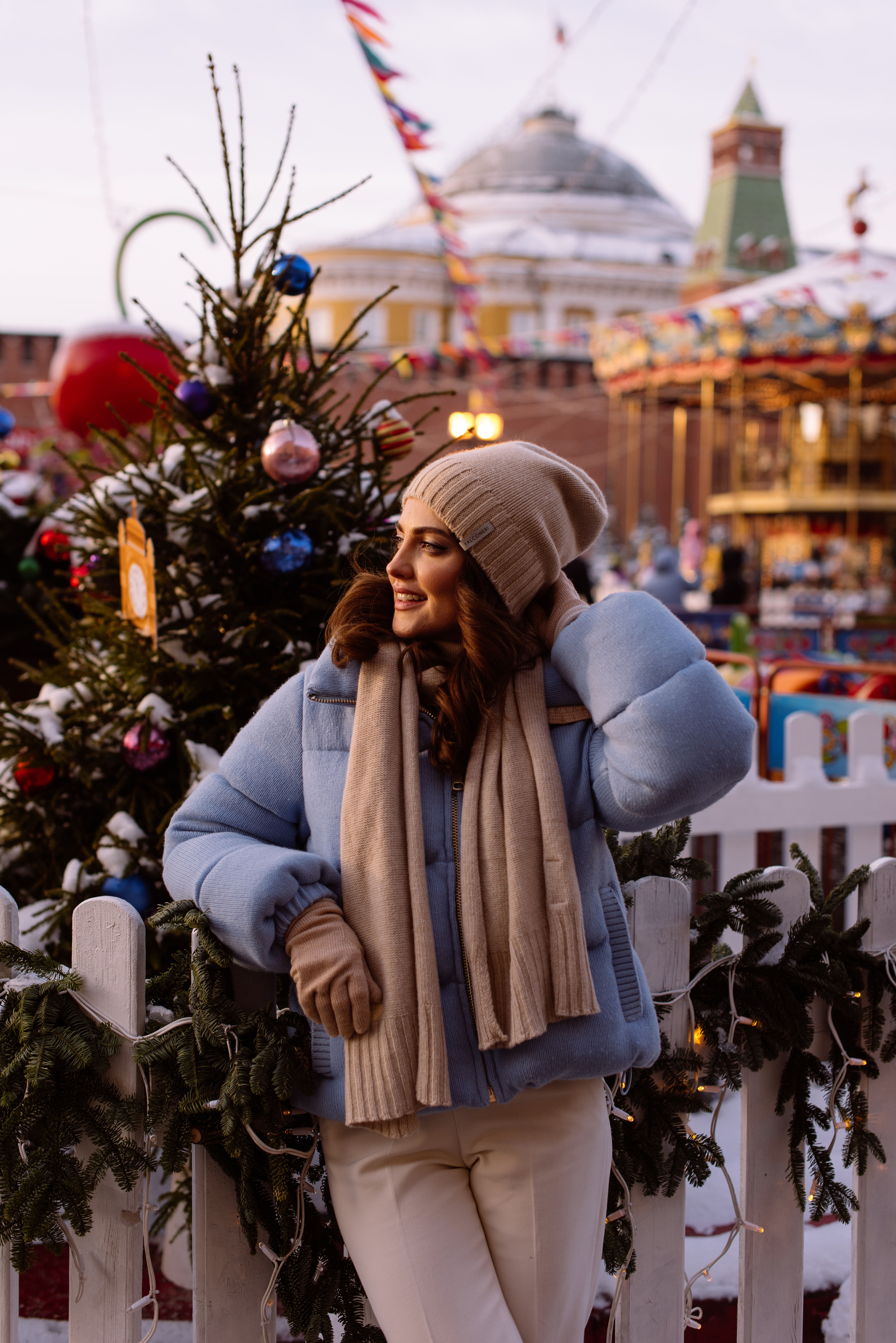 Алена на ярмарке у ГУМа. Свадебный фотограф в Москве Анна Полушина