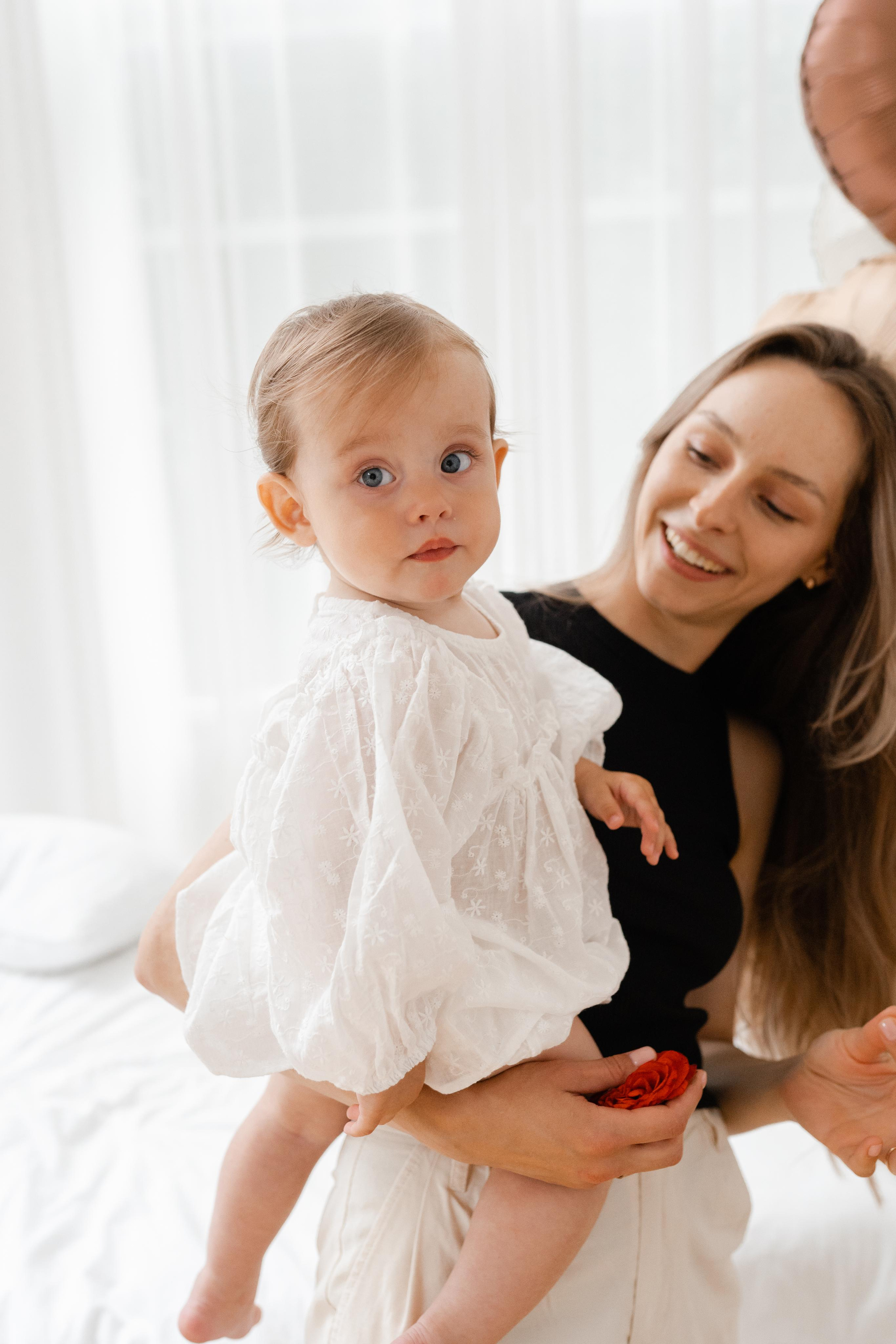 Семейная фотосессия в студии в Москве, семейный фотограф Анна Полушина. Свадебный фотограф в Москве Анна Полушина