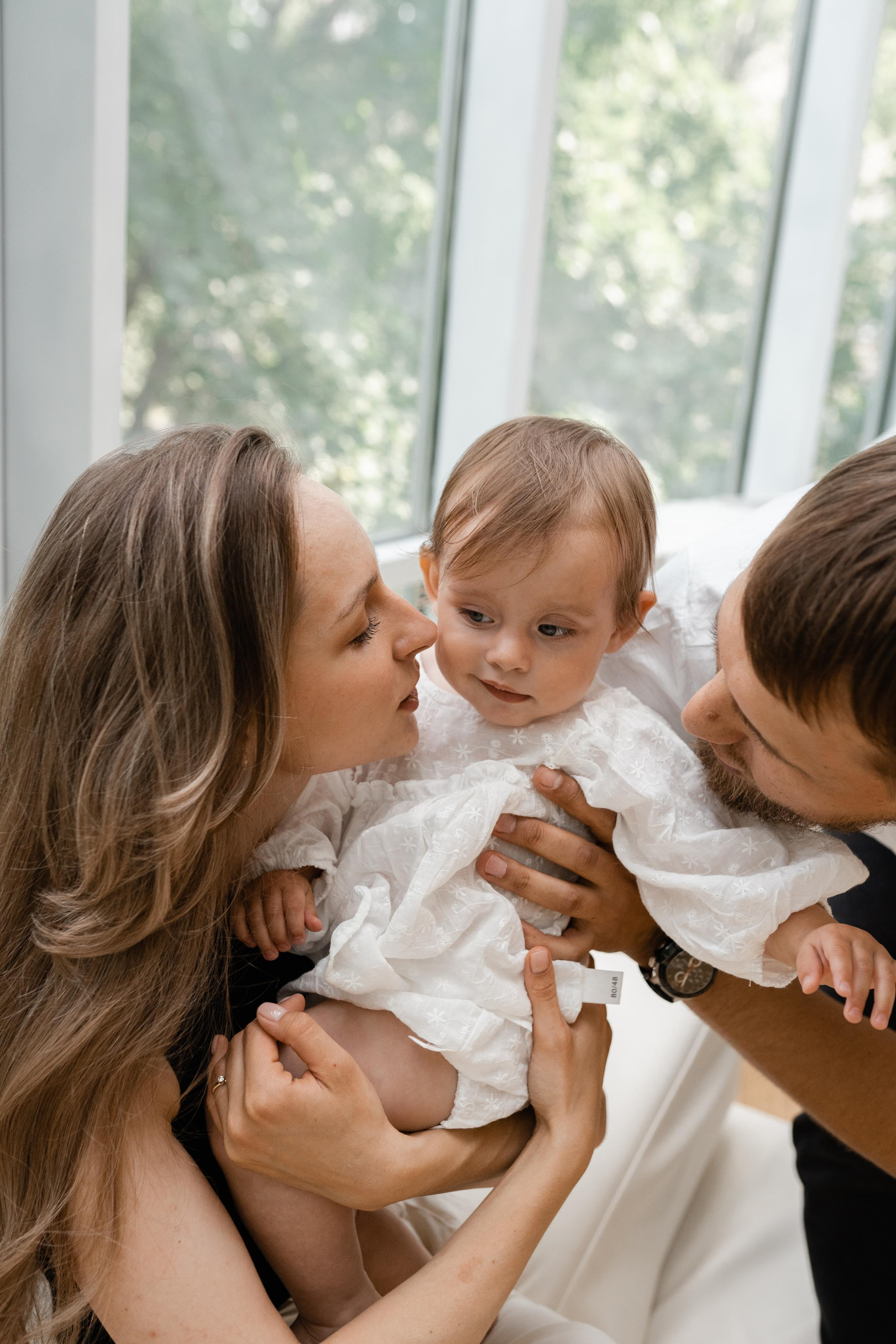 Семейная фотосессия в студии в Москве, семейный фотограф Анна Полушина. Свадебный фотограф в Москве Анна Полушина