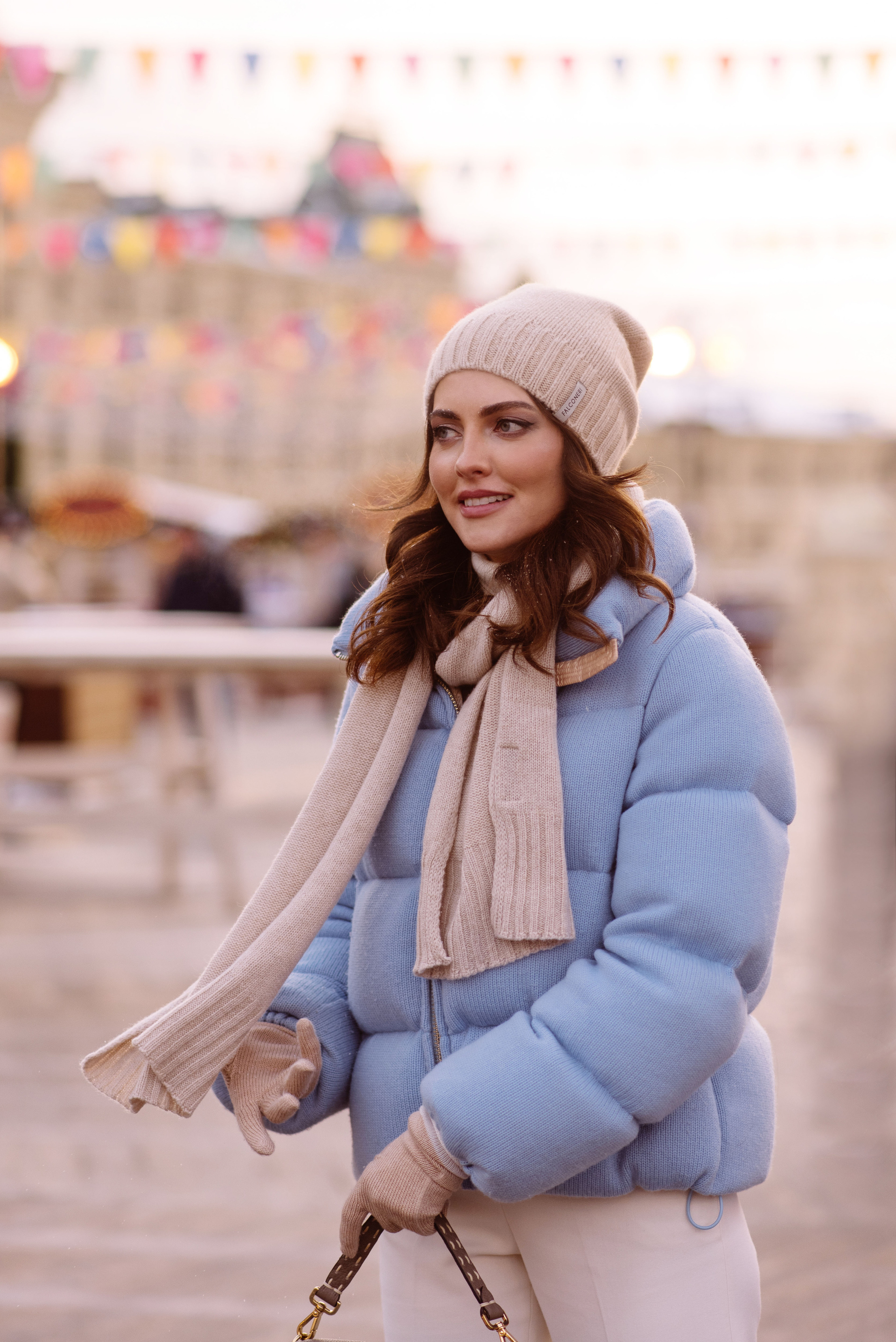 Алена на ярмарке у ГУМа. Свадебный фотограф в Москве Анна Полушина