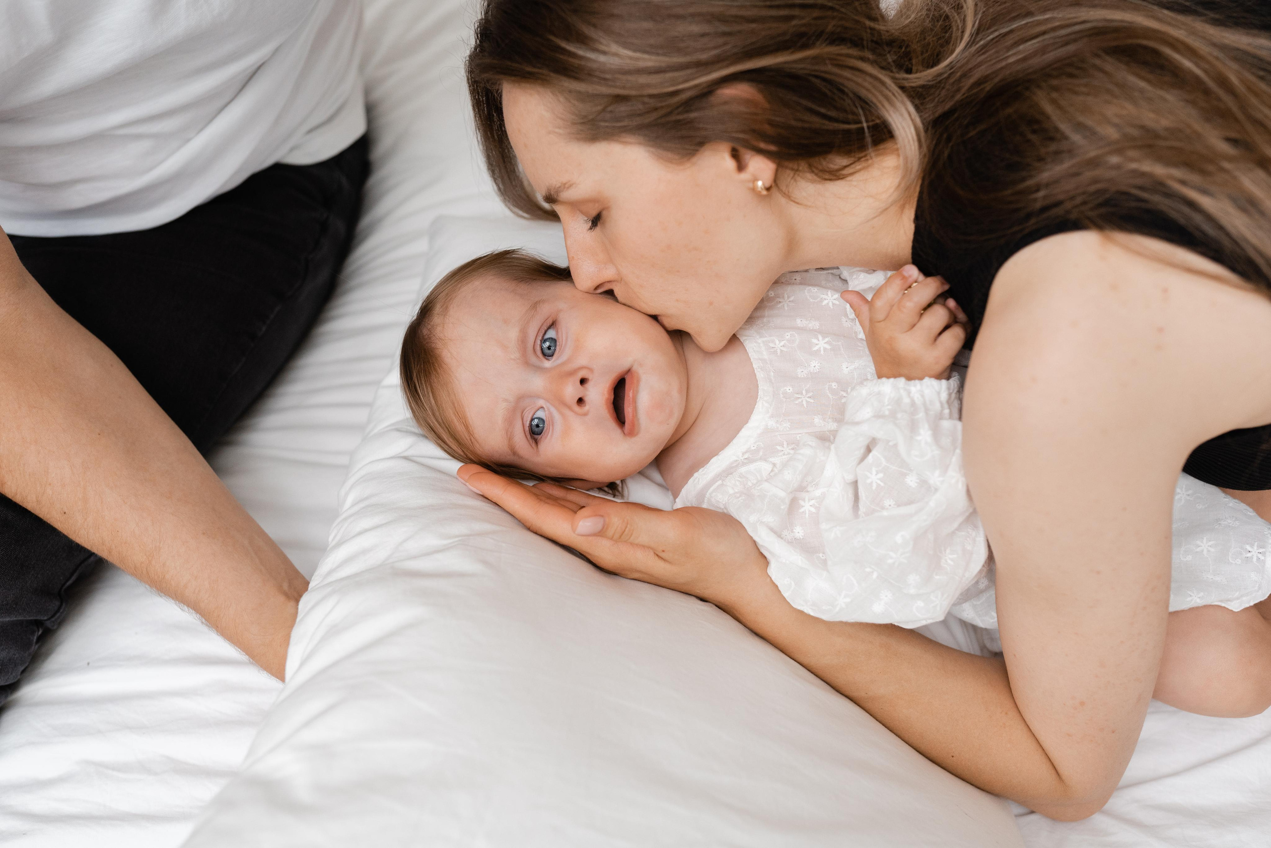 Семейная фотосессия в студии в Москве, семейный фотограф Анна Полушина. Свадебный фотограф в Москве Анна Полушина