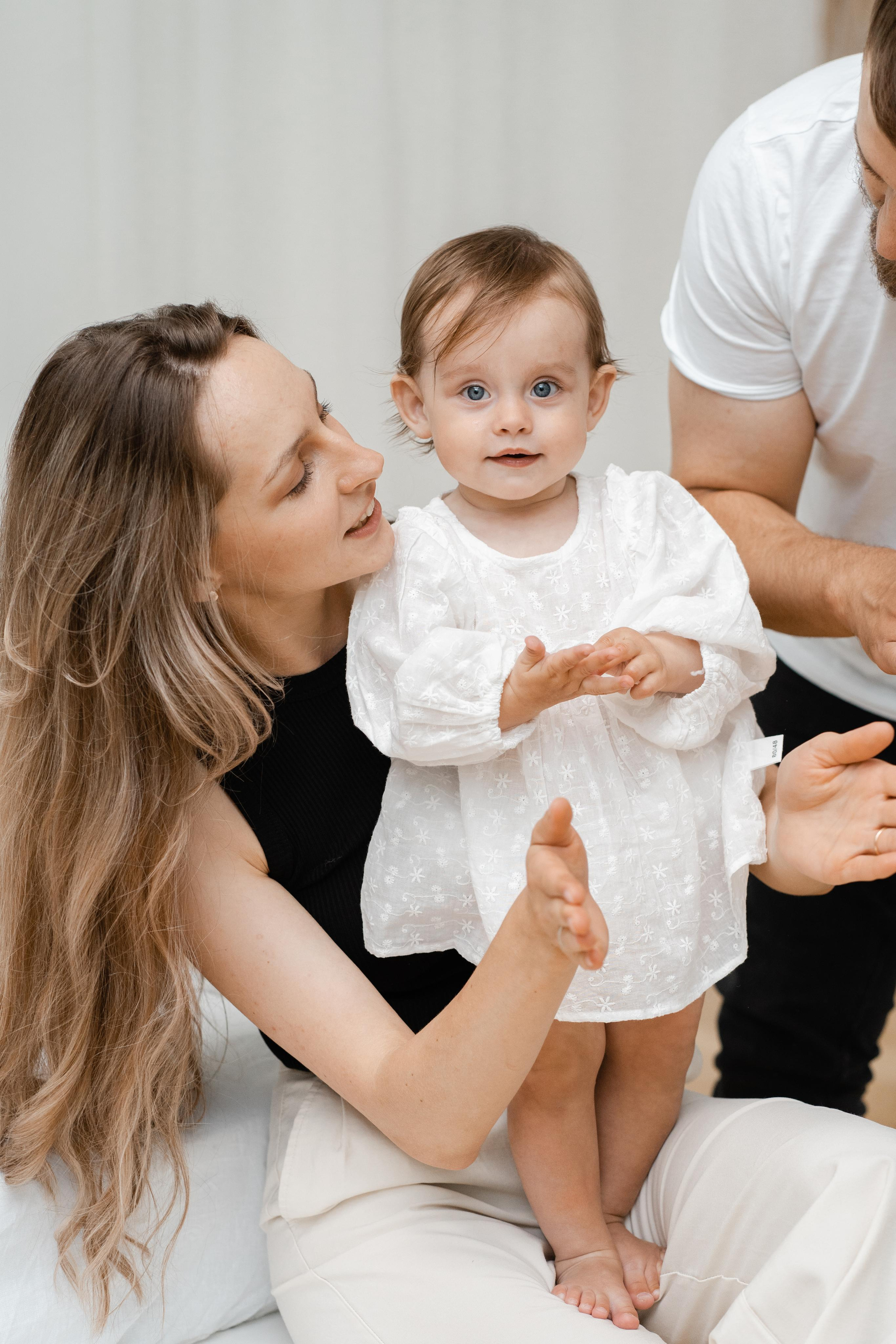 Семейная фотосессия в студии в Москве, семейный фотограф Анна Полушина. Свадебный фотограф в Москве Анна Полушина