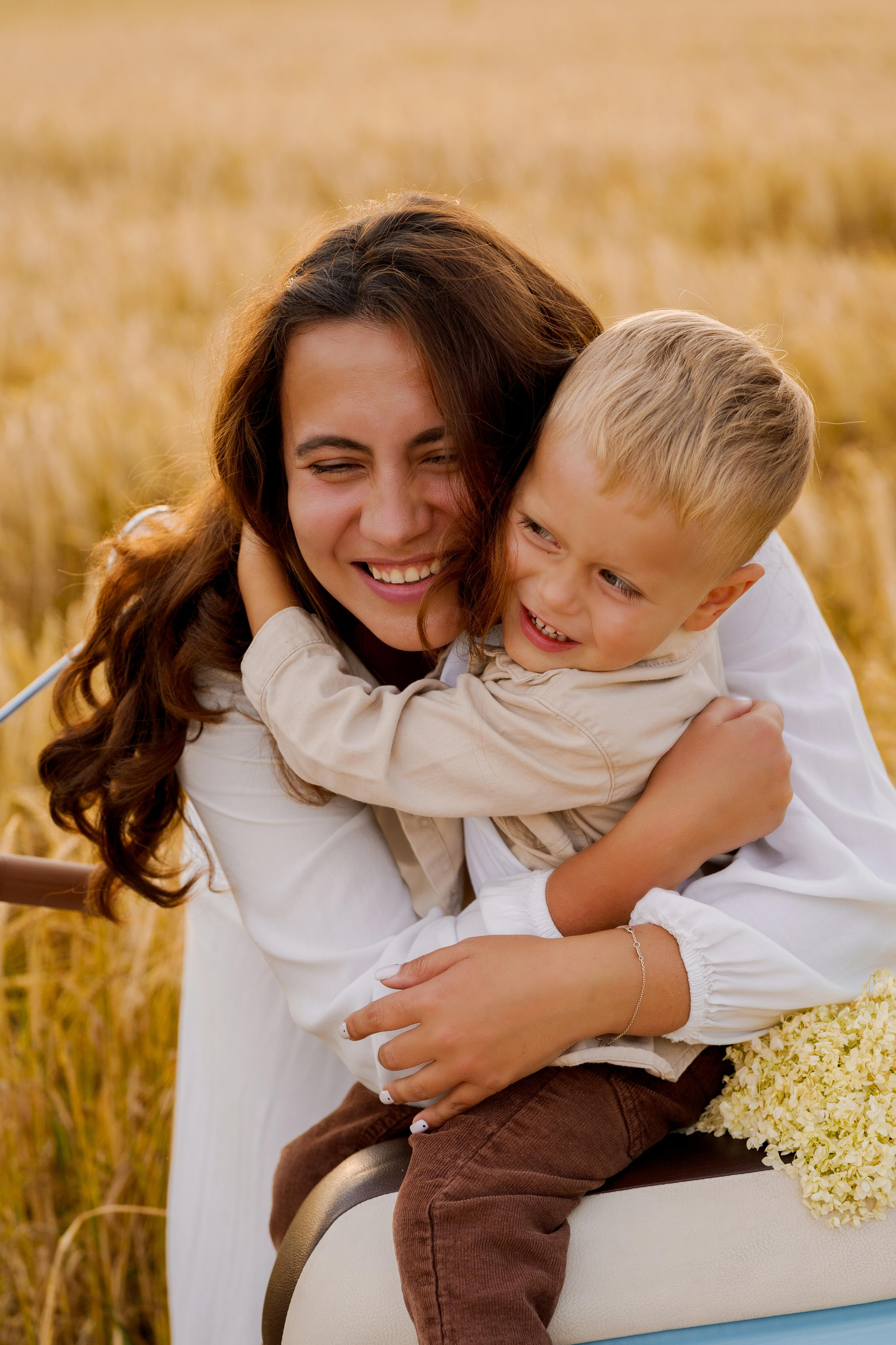Семейная фотосессия в студии в Москве, семейный фотограф Анна Полушина. Свадебный фотограф в Москве Анна Полушина
