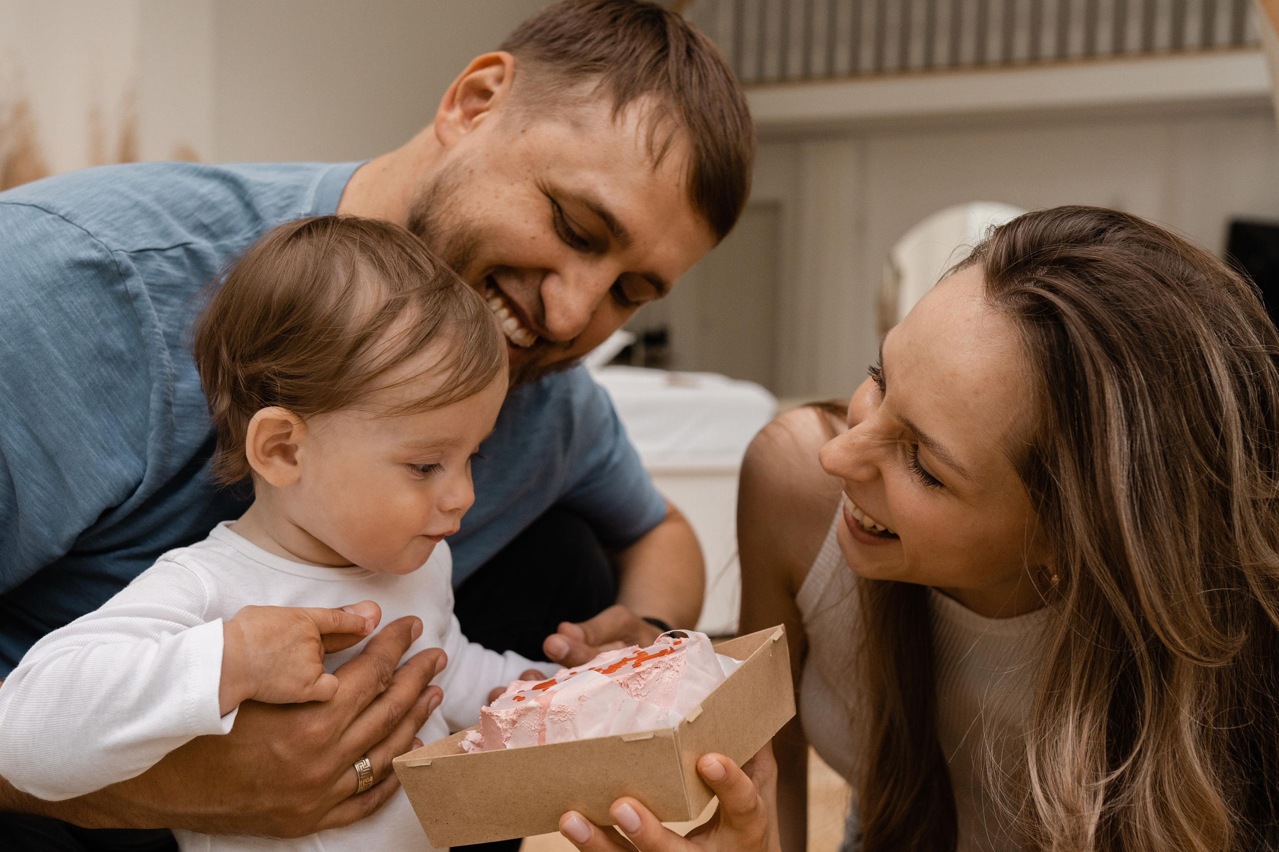 Семейная фотосессия в студии в Москве, семейный фотограф Анна Полушина. Свадебный фотограф в Москве Анна Полушина