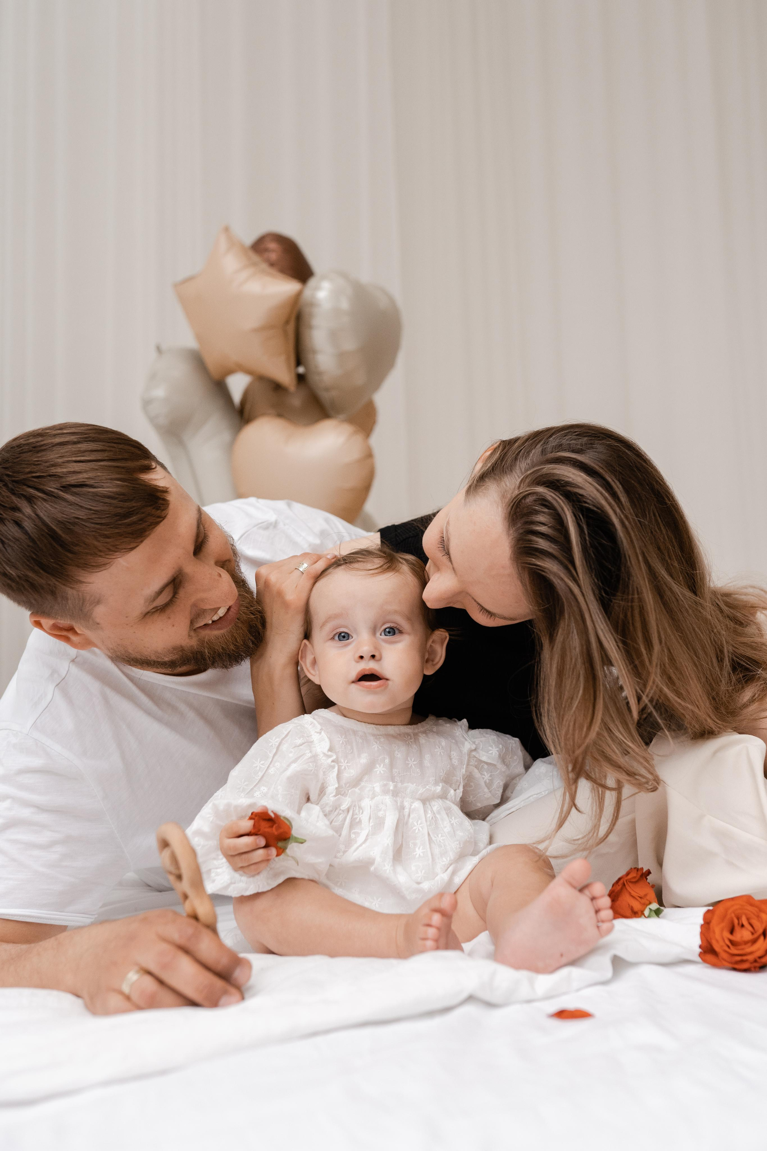 Семейная фотосессия в студии в Москве, семейный фотограф Анна Полушина. Свадебный фотограф в Москве Анна Полушина