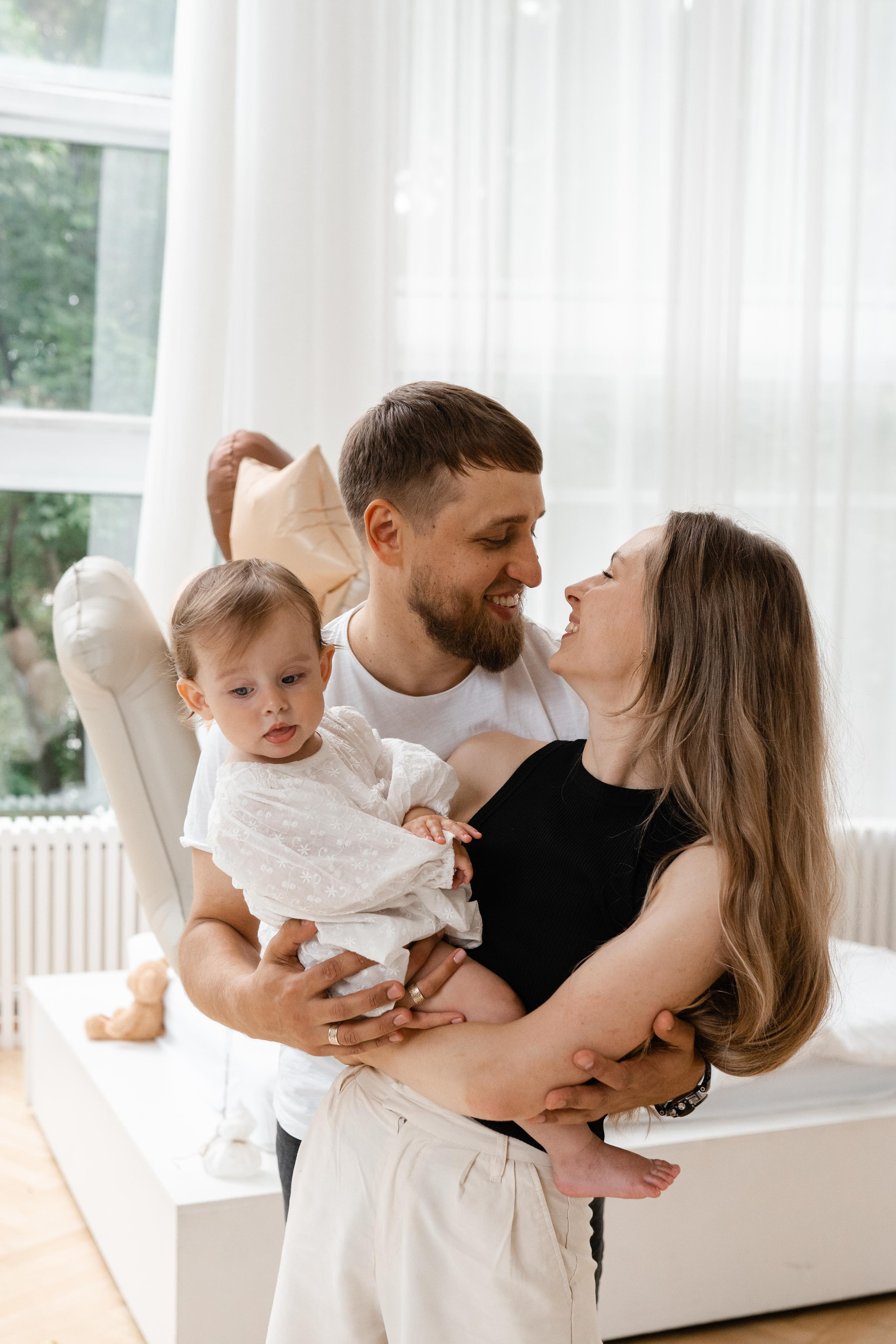 Семейная фотосессия в студии в Москве, семейный фотограф Анна Полушина. Свадебный фотограф в Москве Анна Полушина