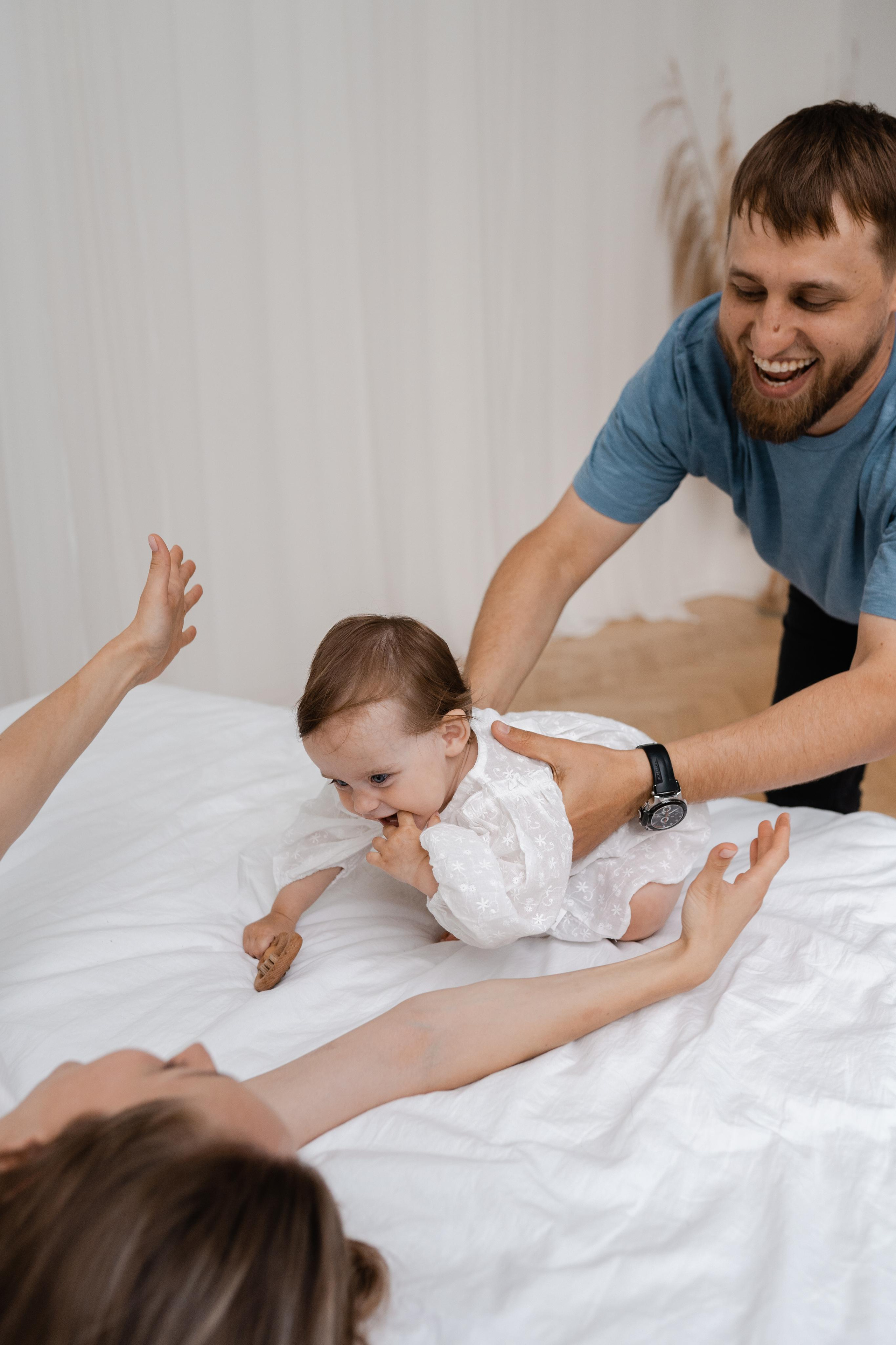 Семейная фотосессия в студии в Москве, семейный фотограф Анна Полушина. Свадебный фотограф в Москве Анна Полушина