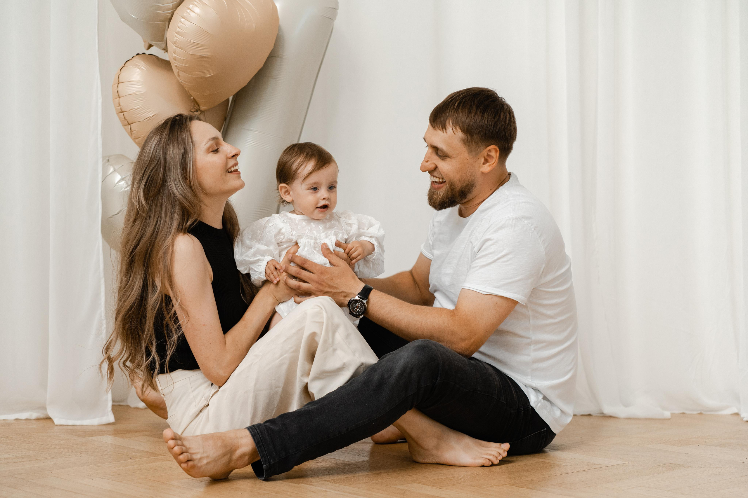 Семейная фотосессия в студии в Москве, семейный фотограф Анна Полушина. Свадебный фотограф в Москве Анна Полушина