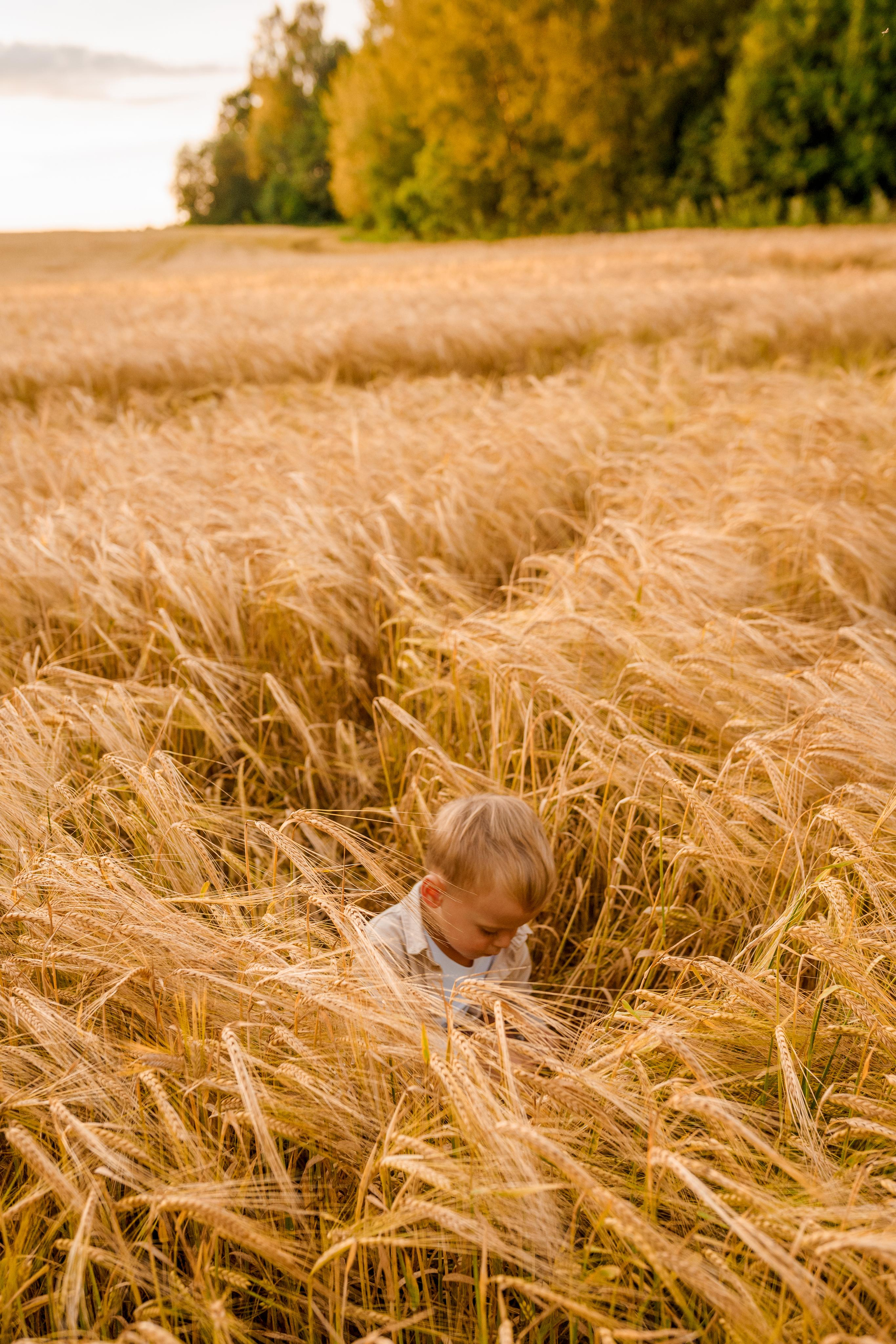 Семейная фотосессия в студии в Москве, семейный фотограф Анна Полушина. Свадебный фотограф в Москве Анна Полушина