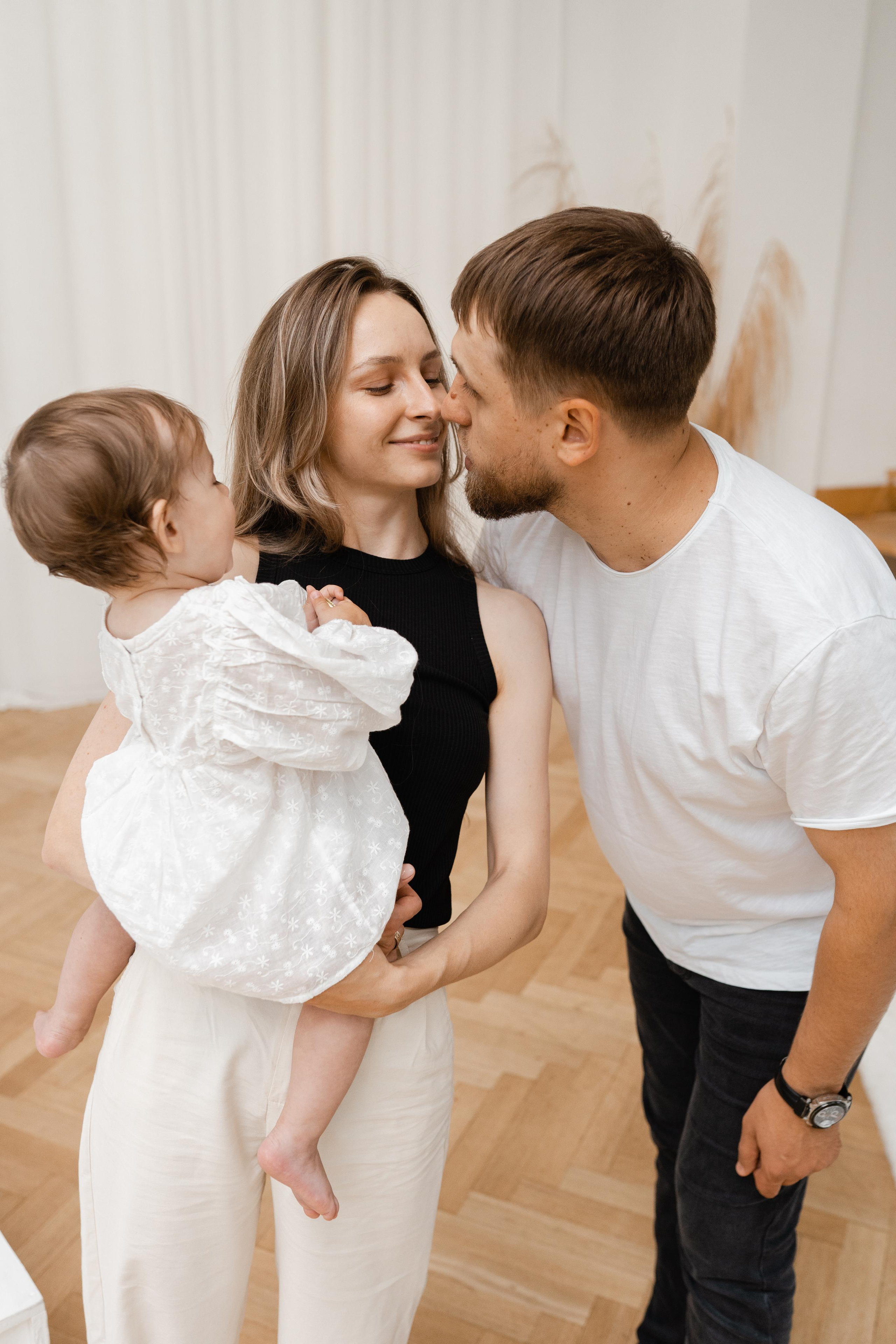 Семейная фотосессия в студии в Москве, семейный фотограф Анна Полушина. Свадебный фотограф в Москве Анна Полушина