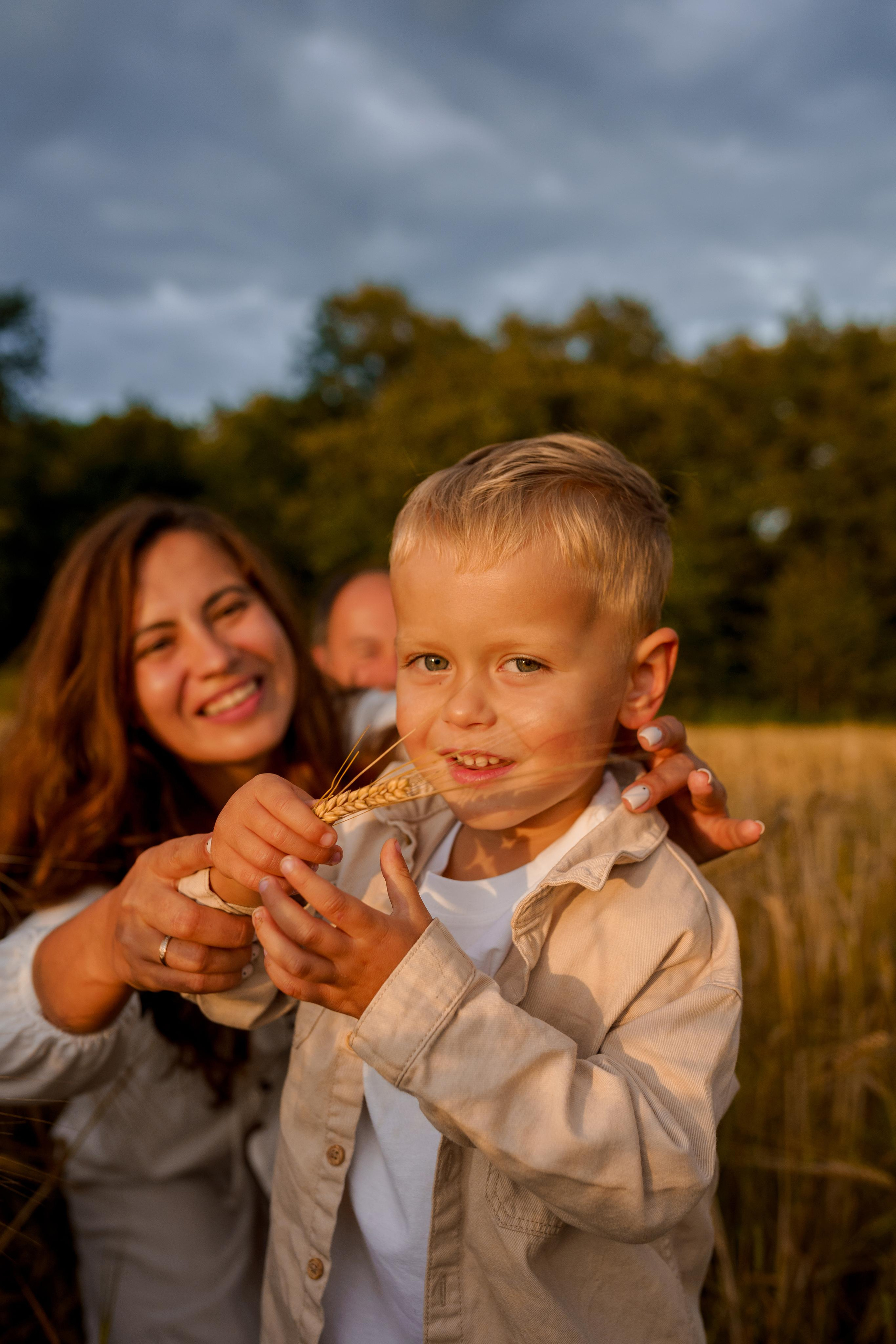 Семейная фотосессия в студии в Москве, семейный фотограф Анна Полушина. Свадебный фотограф в Москве Анна Полушина