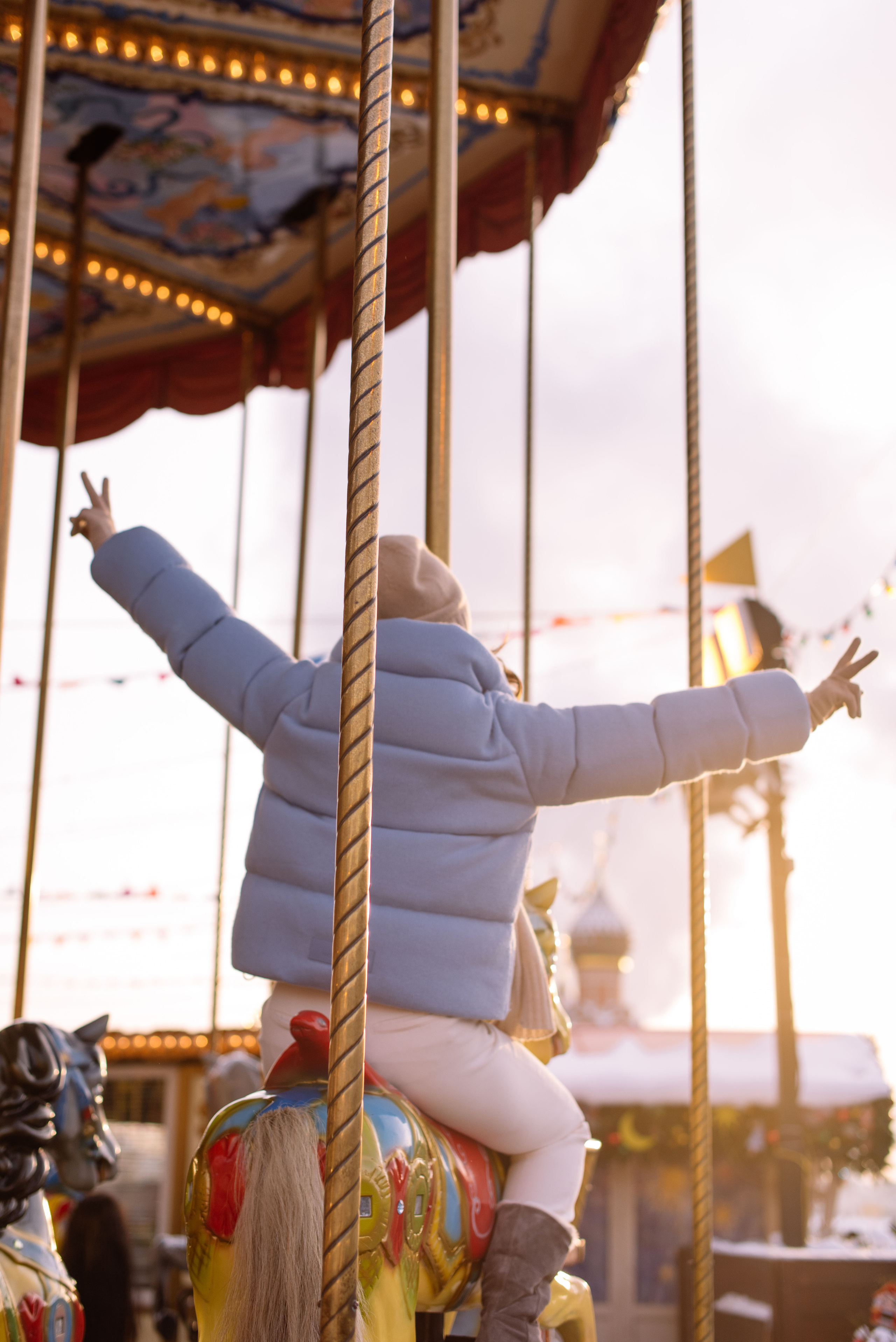 Алена на ярмарке у ГУМа. Свадебный фотограф в Москве Анна Полушина
