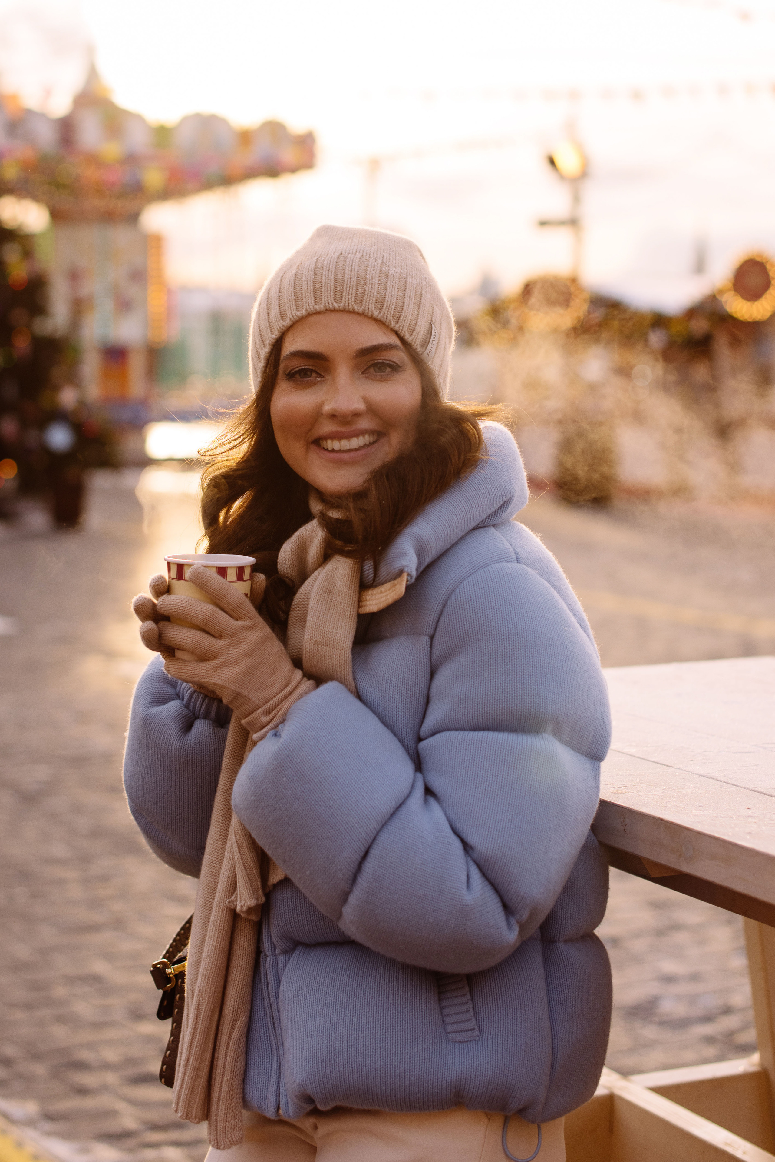 Алена на ярмарке у ГУМа. Свадебный фотограф в Москве Анна Полушина