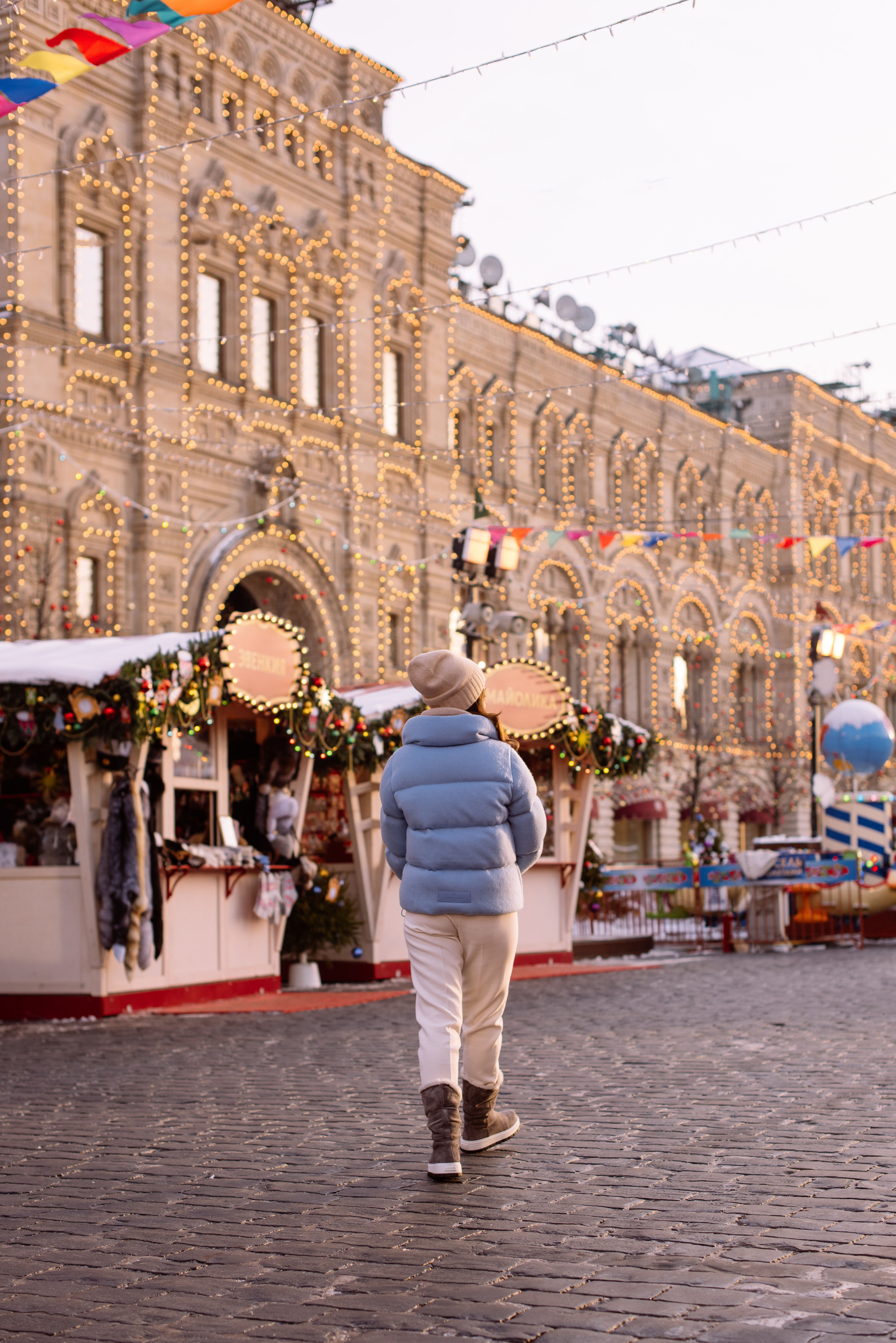 Алена на ярмарке у ГУМа. Свадебный фотограф в Москве Анна Полушина