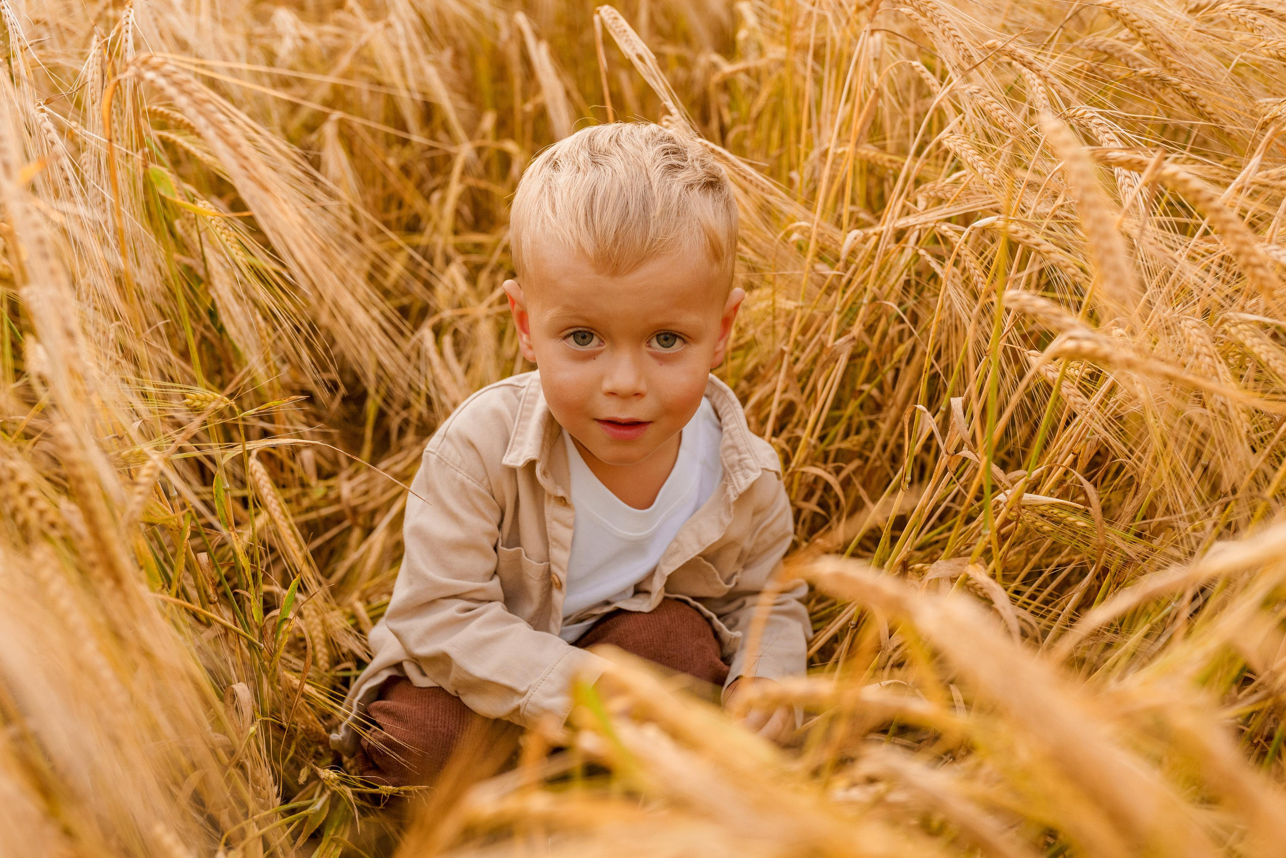 Семейная фотосессия в студии в Москве, семейный фотограф Анна Полушина. Свадебный фотограф в Москве Анна Полушина