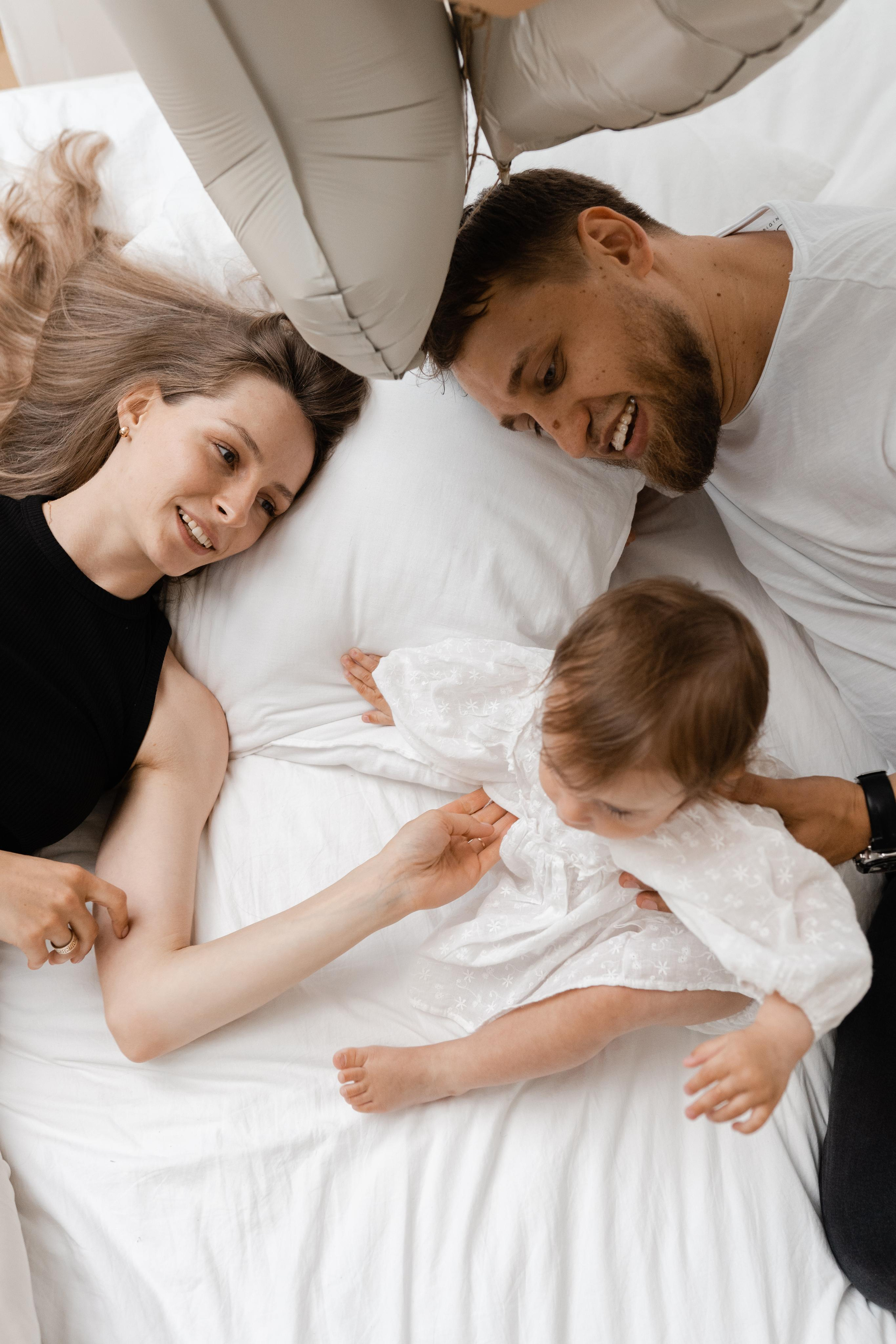 Семейная фотосессия в студии в Москве, семейный фотограф Анна Полушина. Свадебный фотограф в Москве Анна Полушина