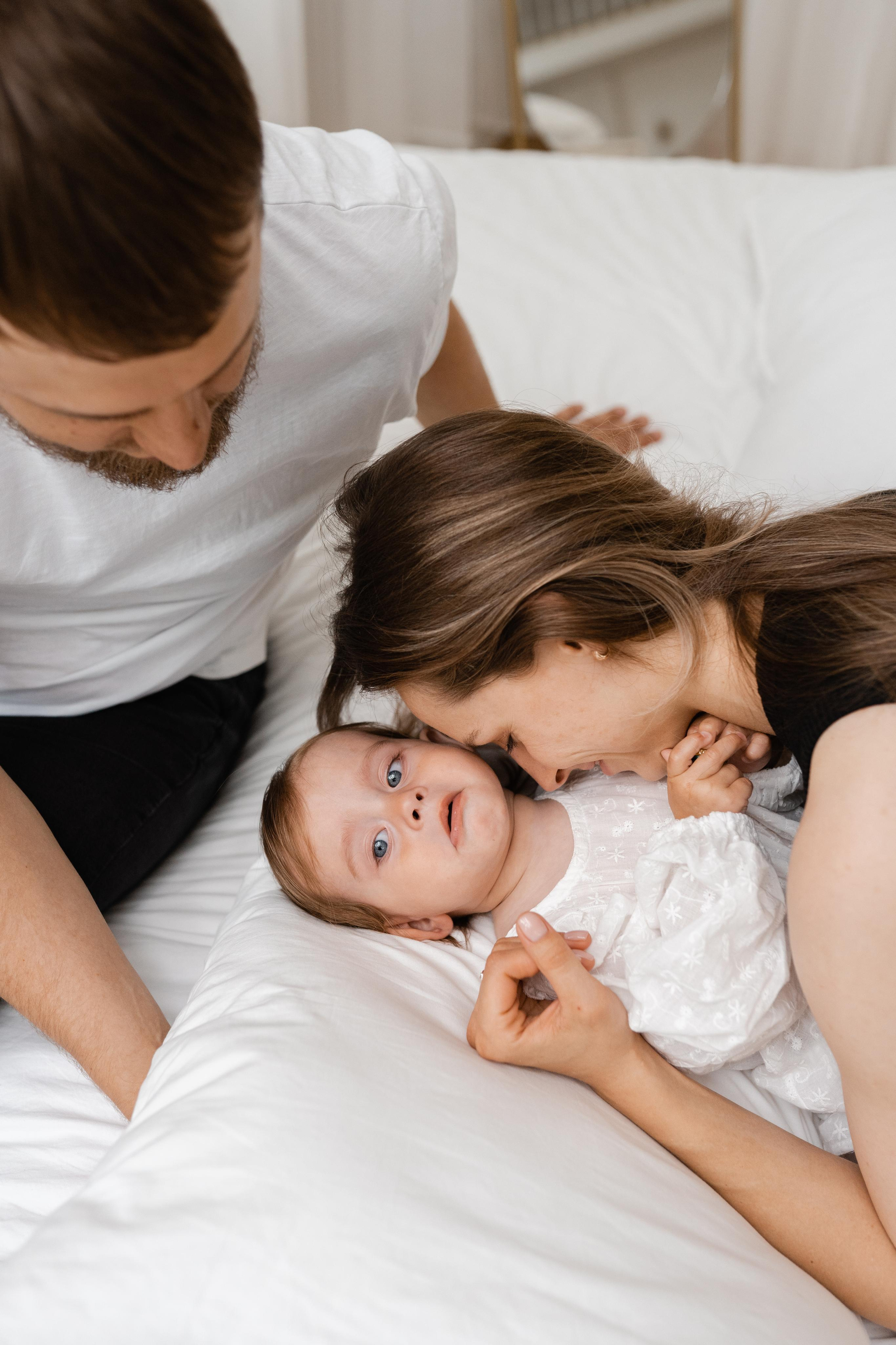 Семейная фотосессия в студии в Москве, семейный фотограф Анна Полушина. Свадебный фотограф в Москве Анна Полушина