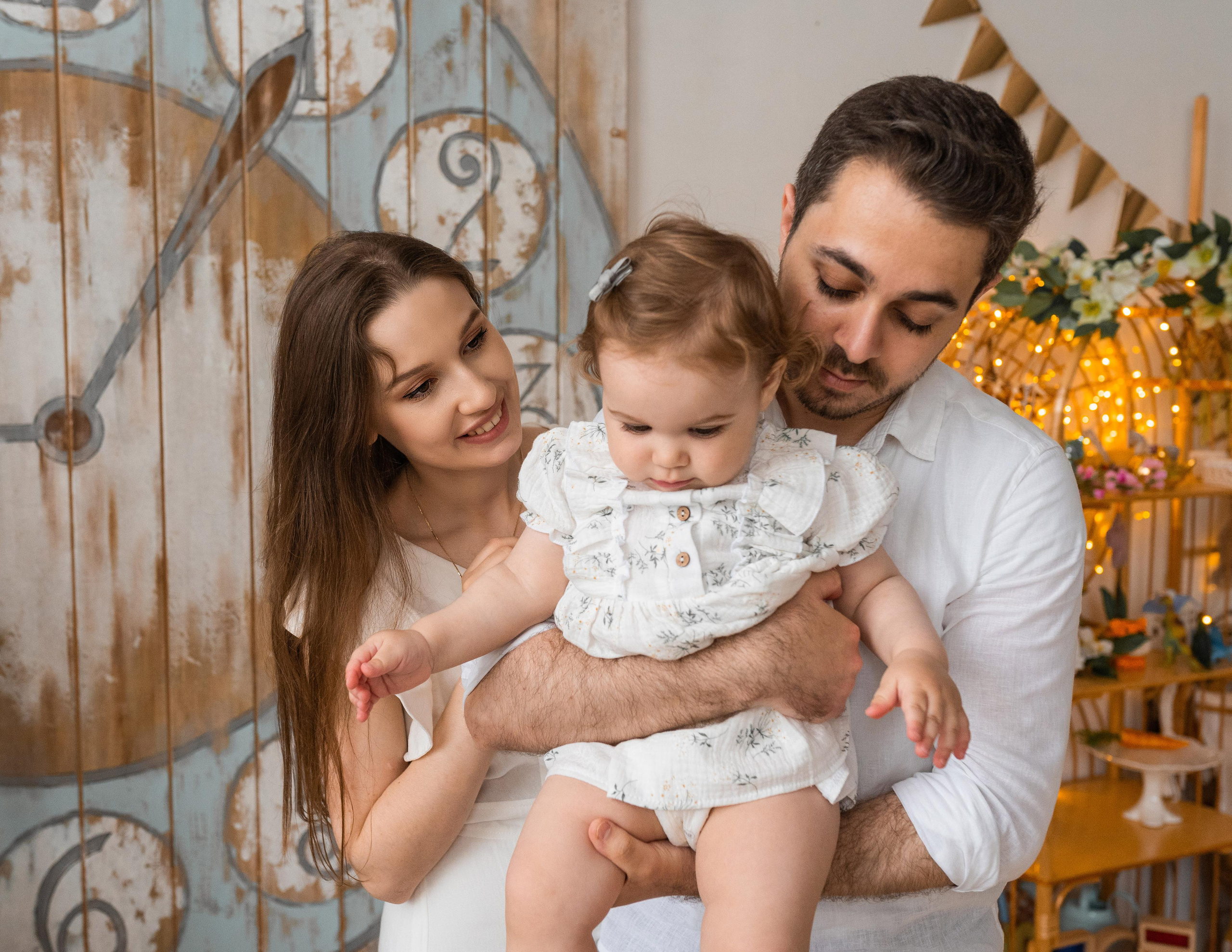 Семейная фотосессия в студии в Москве, семейный фотограф Анна Полушина. Свадебный фотограф в Москве Анна Полушина