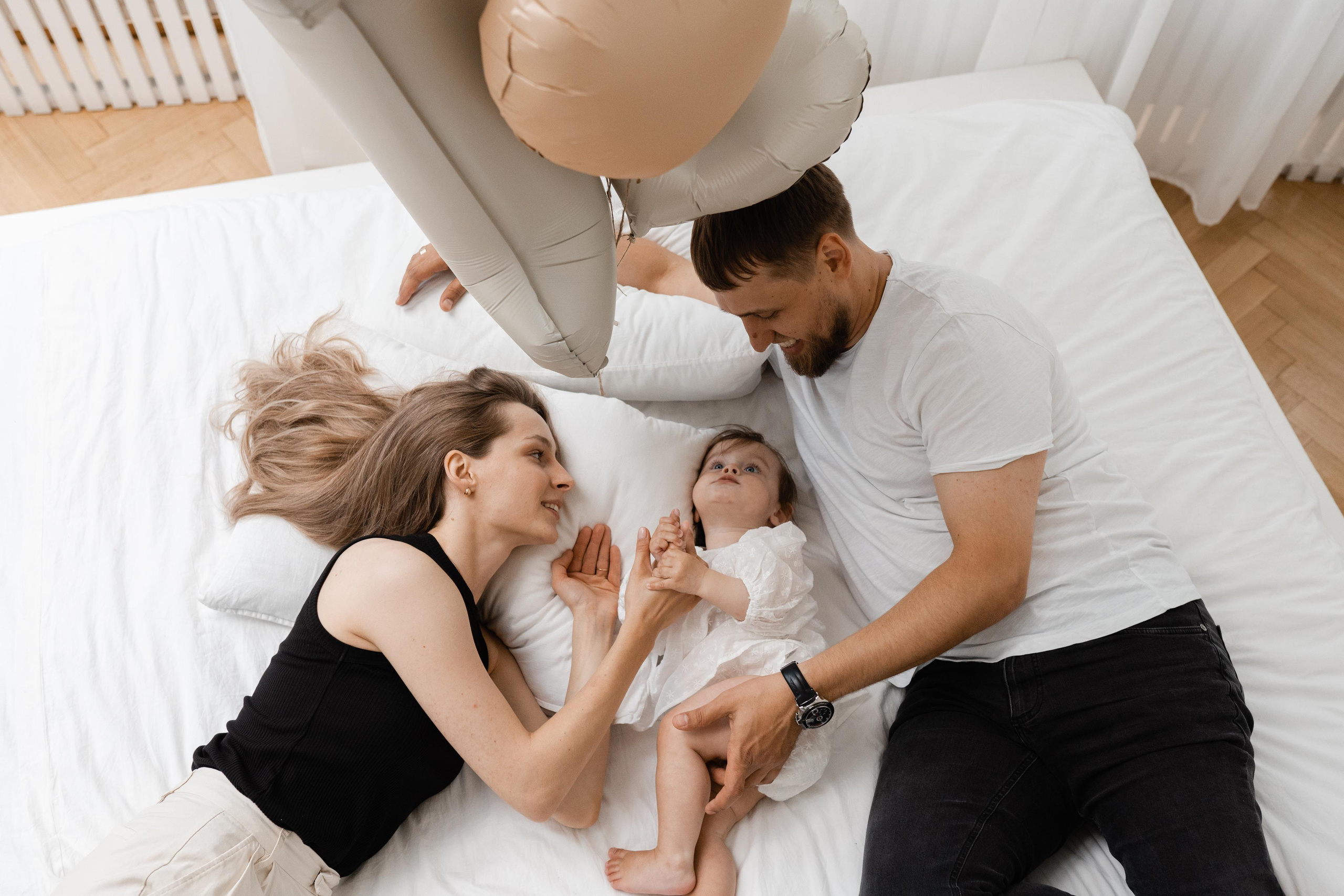 Семейная фотосессия в студии в Москве, семейный фотограф Анна Полушина. Свадебный фотограф в Москве Анна Полушина