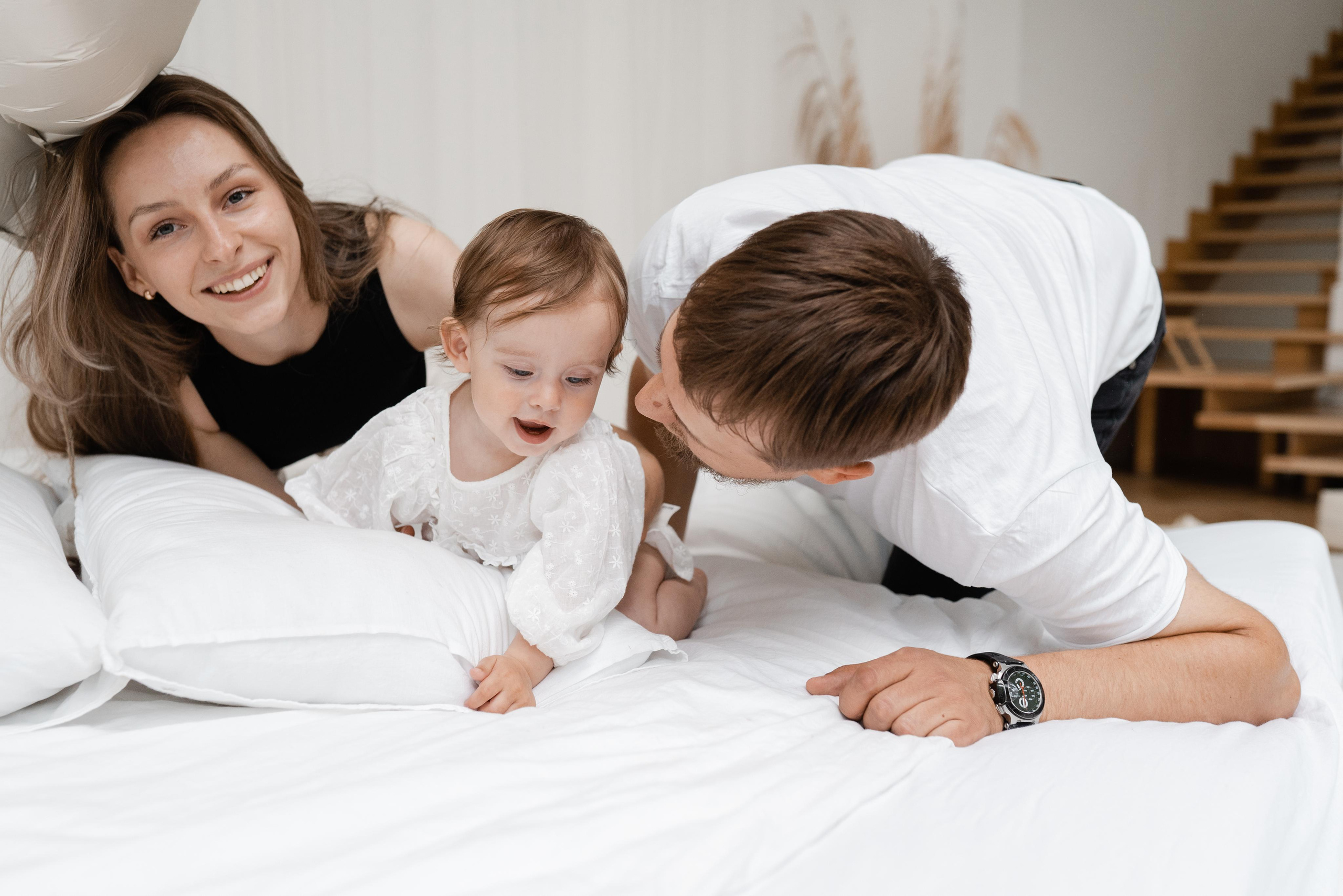 Семейная фотосессия в студии в Москве, семейный фотограф Анна Полушина. Свадебный фотограф в Москве Анна Полушина