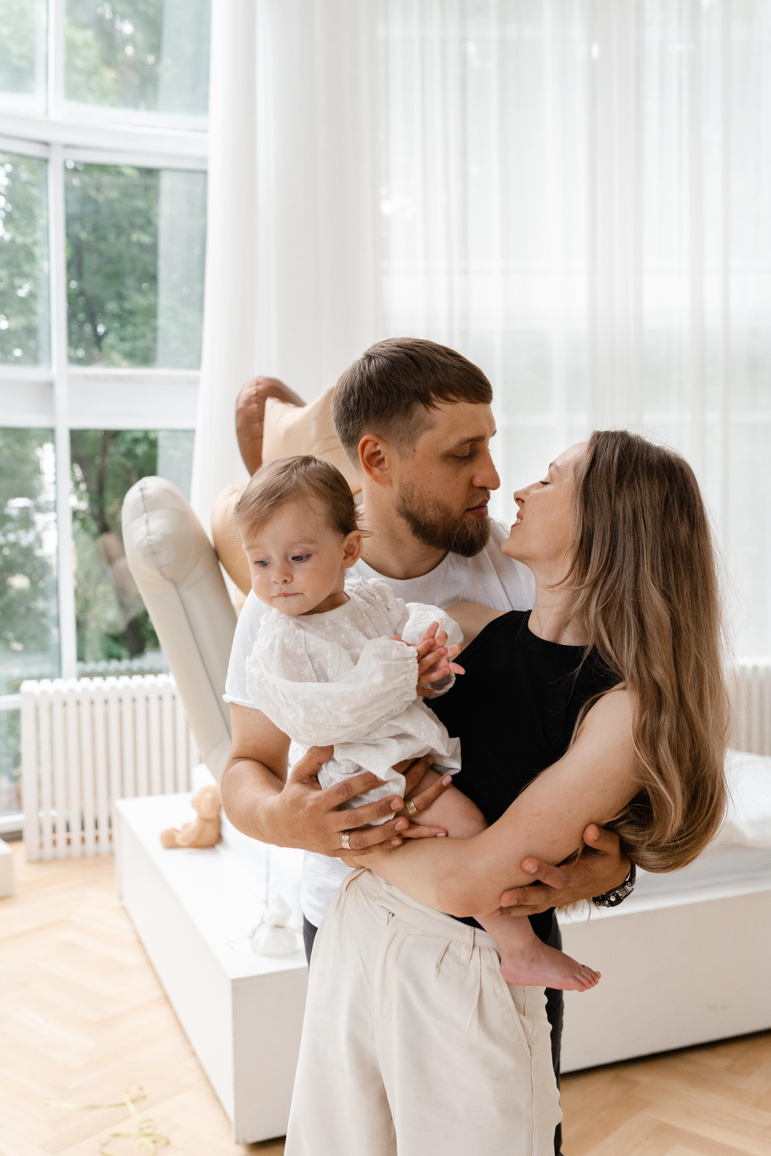 Семейная фотосессия в студии в Москве, семейный фотограф Анна Полушина. Свадебный фотограф в Москве Анна Полушина