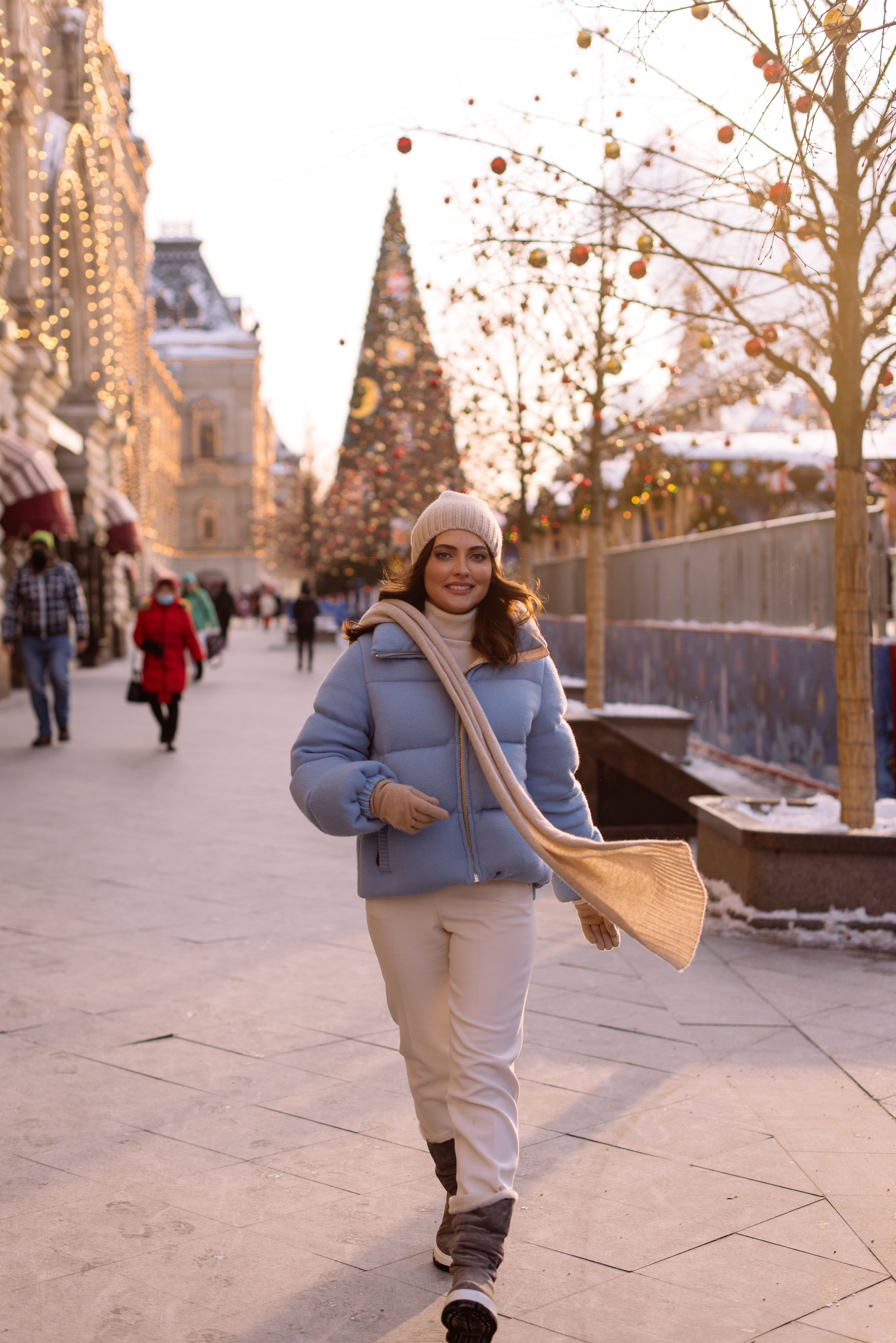 Алена на ярмарке у ГУМа. Свадебный фотограф в Москве Анна Полушина
