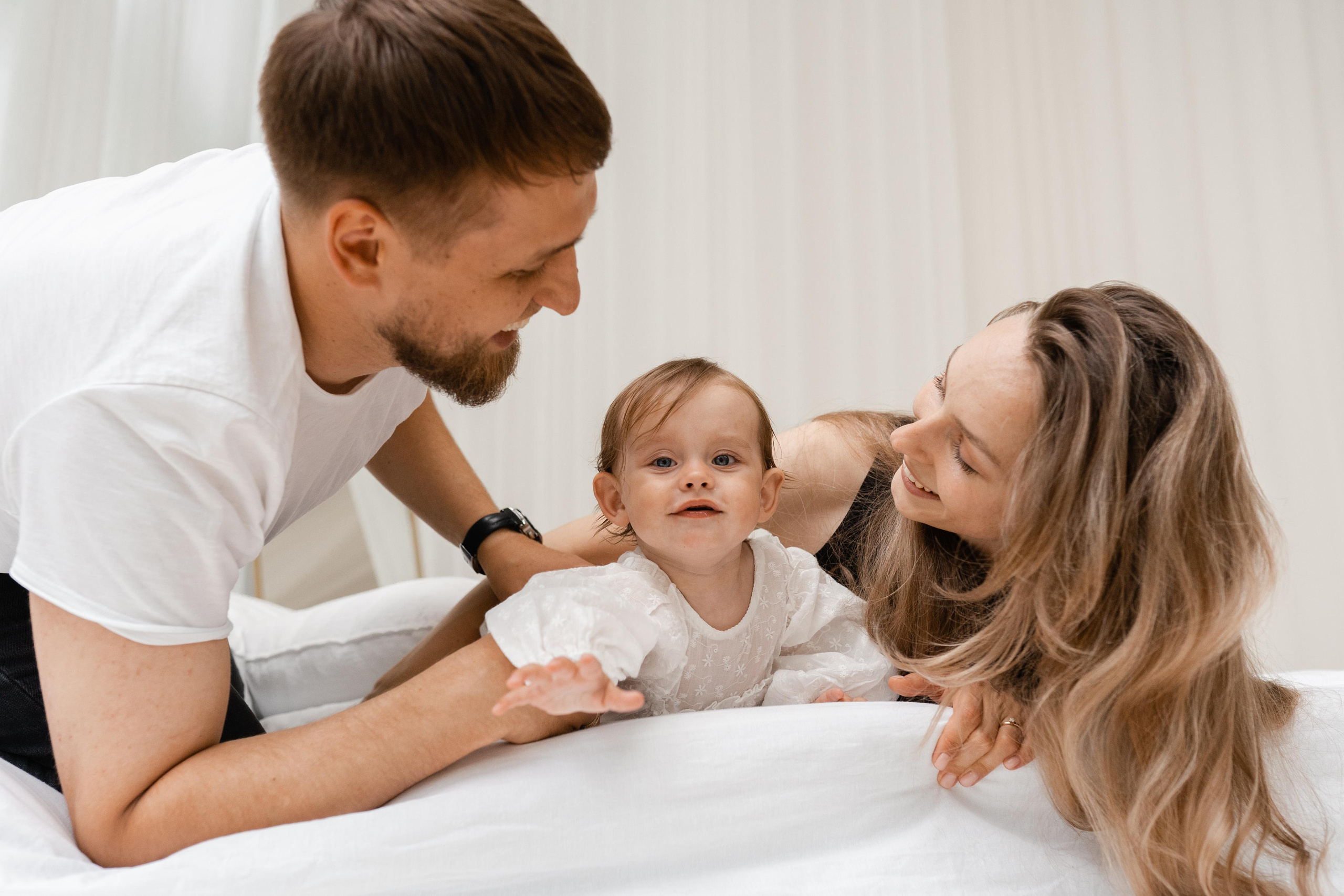 Семейная фотосессия в студии в Москве, семейный фотограф Анна Полушина. Свадебный фотограф в Москве Анна Полушина