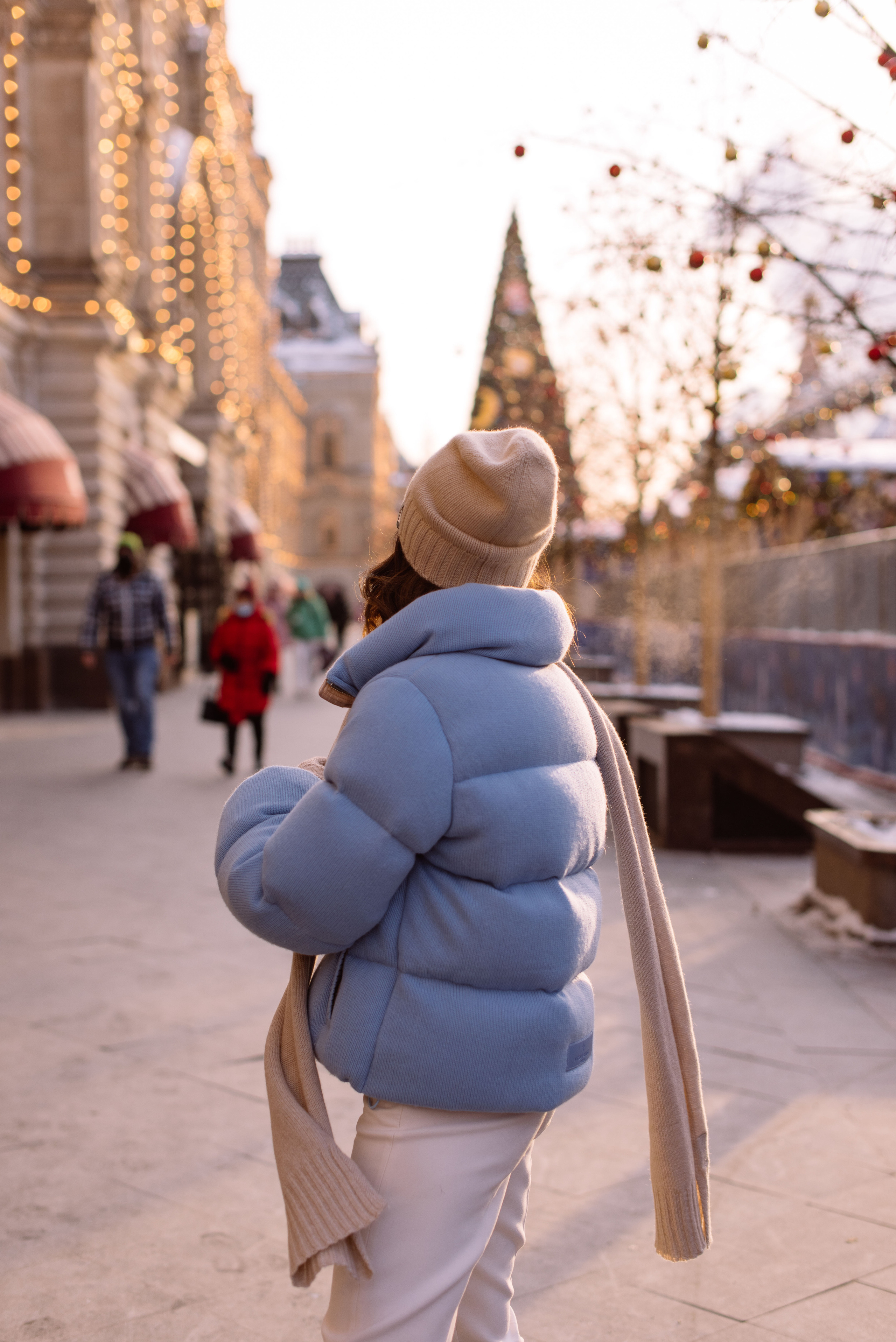 Алена на ярмарке у ГУМа. Свадебный фотограф в Москве Анна Полушина