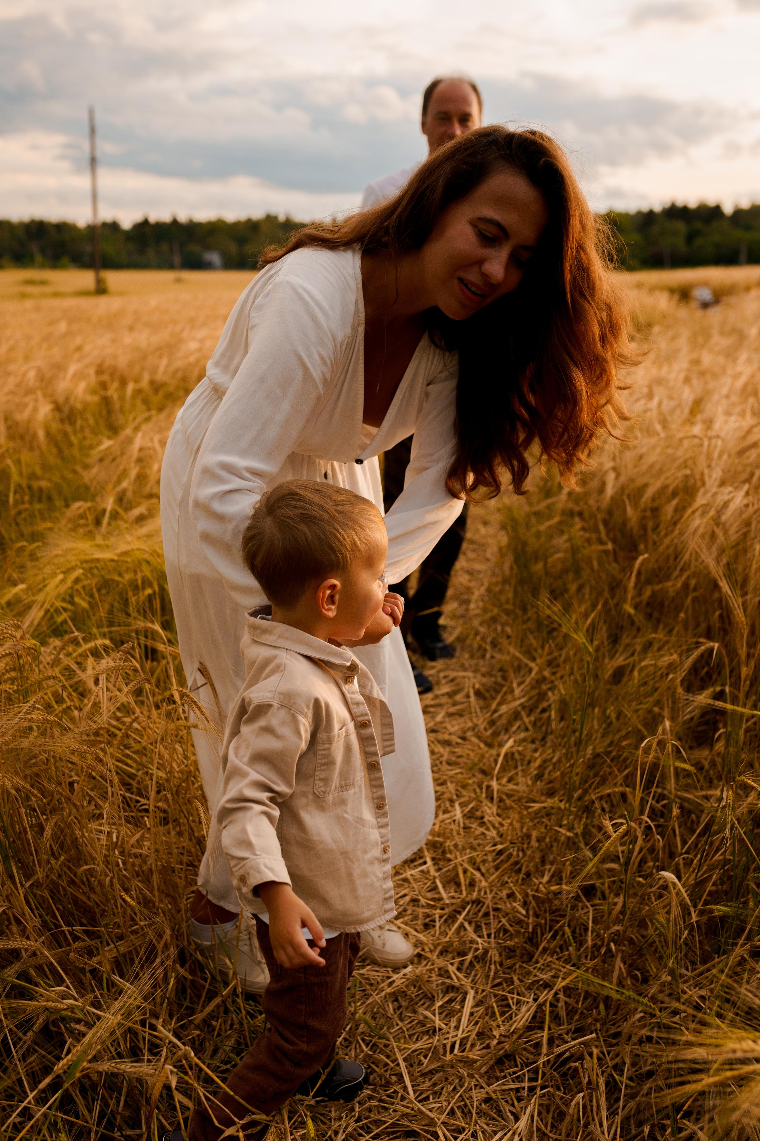 Семейная фотосессия в студии в Москве, семейный фотограф Анна Полушина. Свадебный фотограф в Москве Анна Полушина