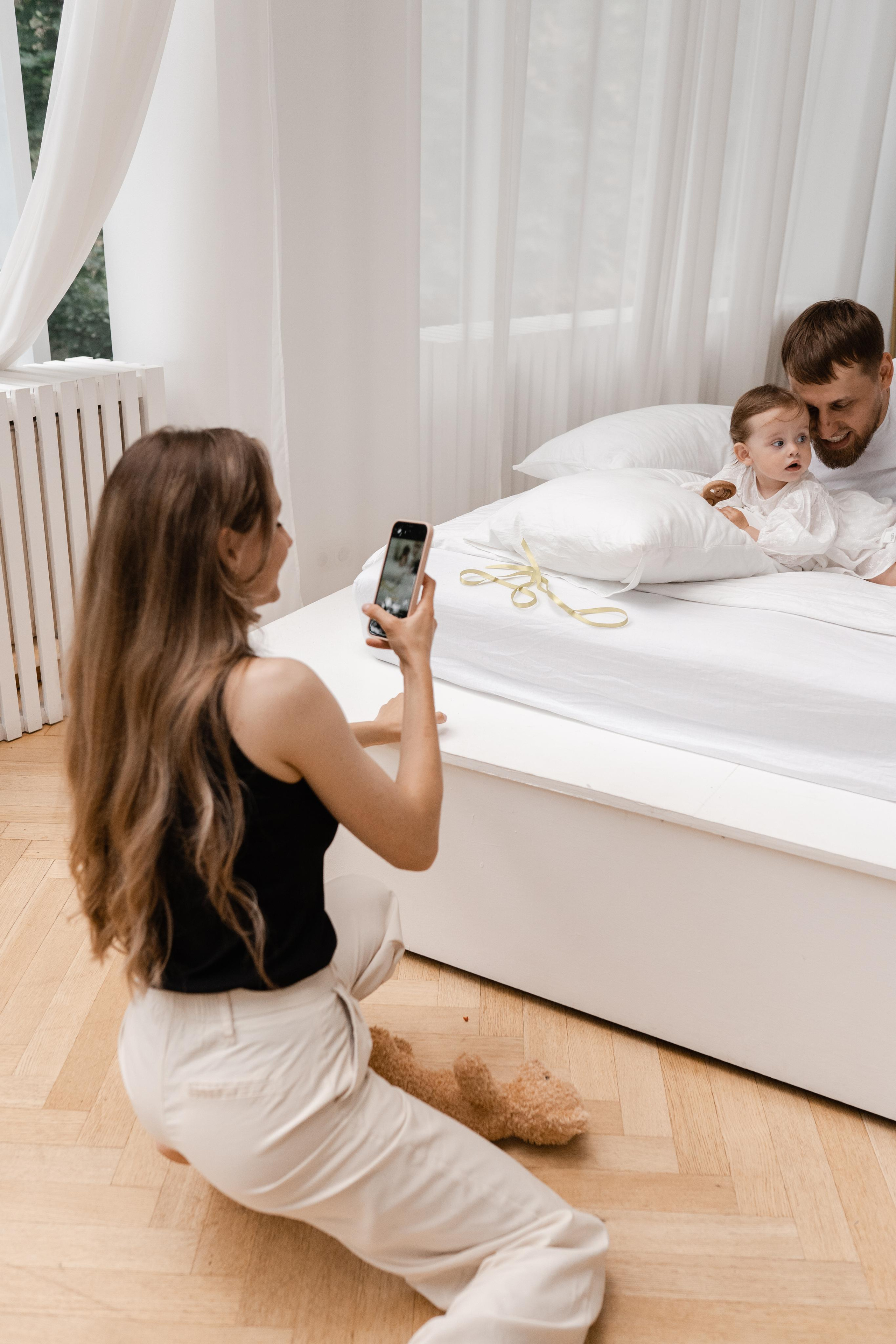 Семейная фотосессия в студии в Москве, семейный фотограф Анна Полушина. Свадебный фотограф в Москве Анна Полушина