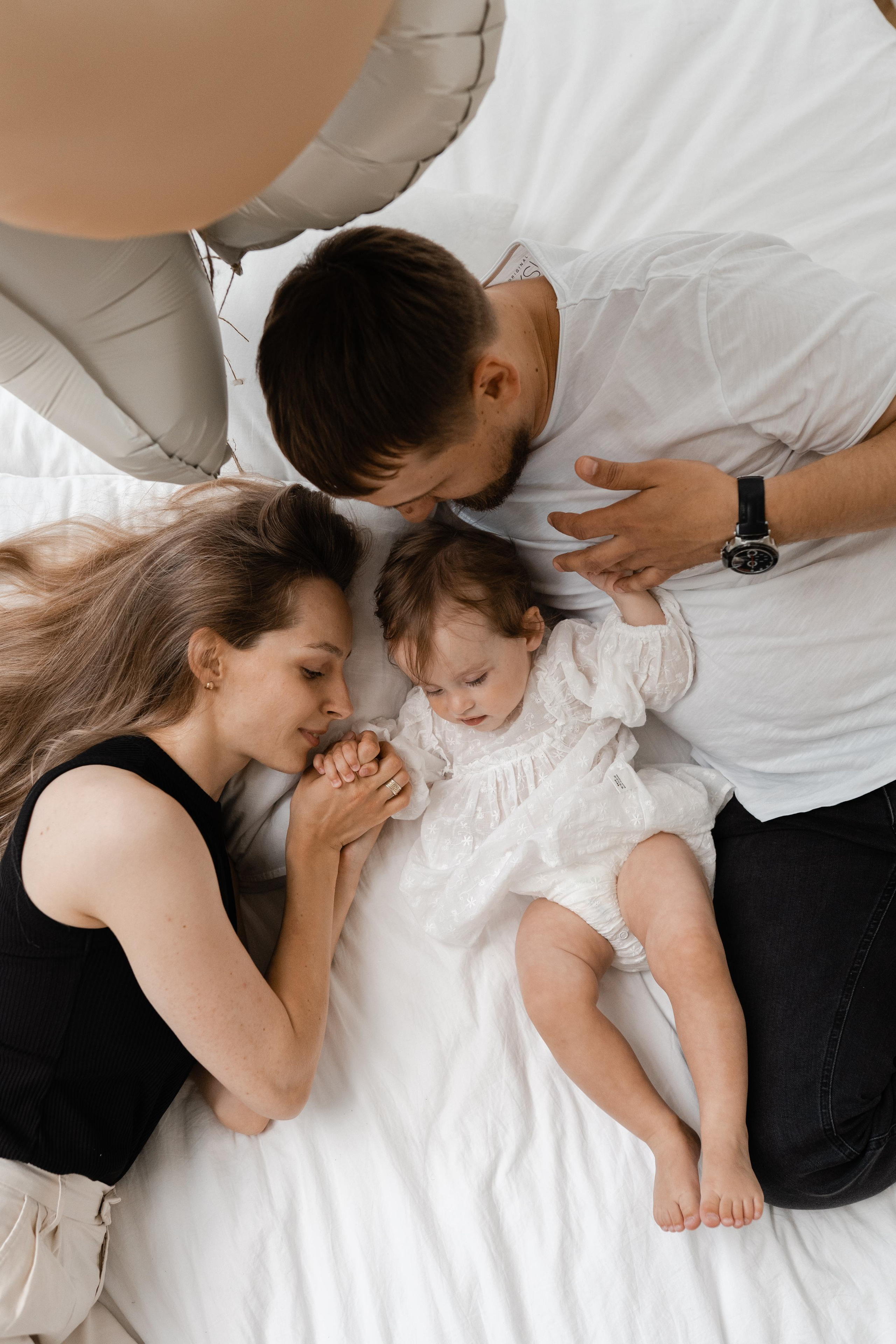 Семейная фотосессия в студии в Москве, семейный фотограф Анна Полушина. Свадебный фотограф в Москве Анна Полушина