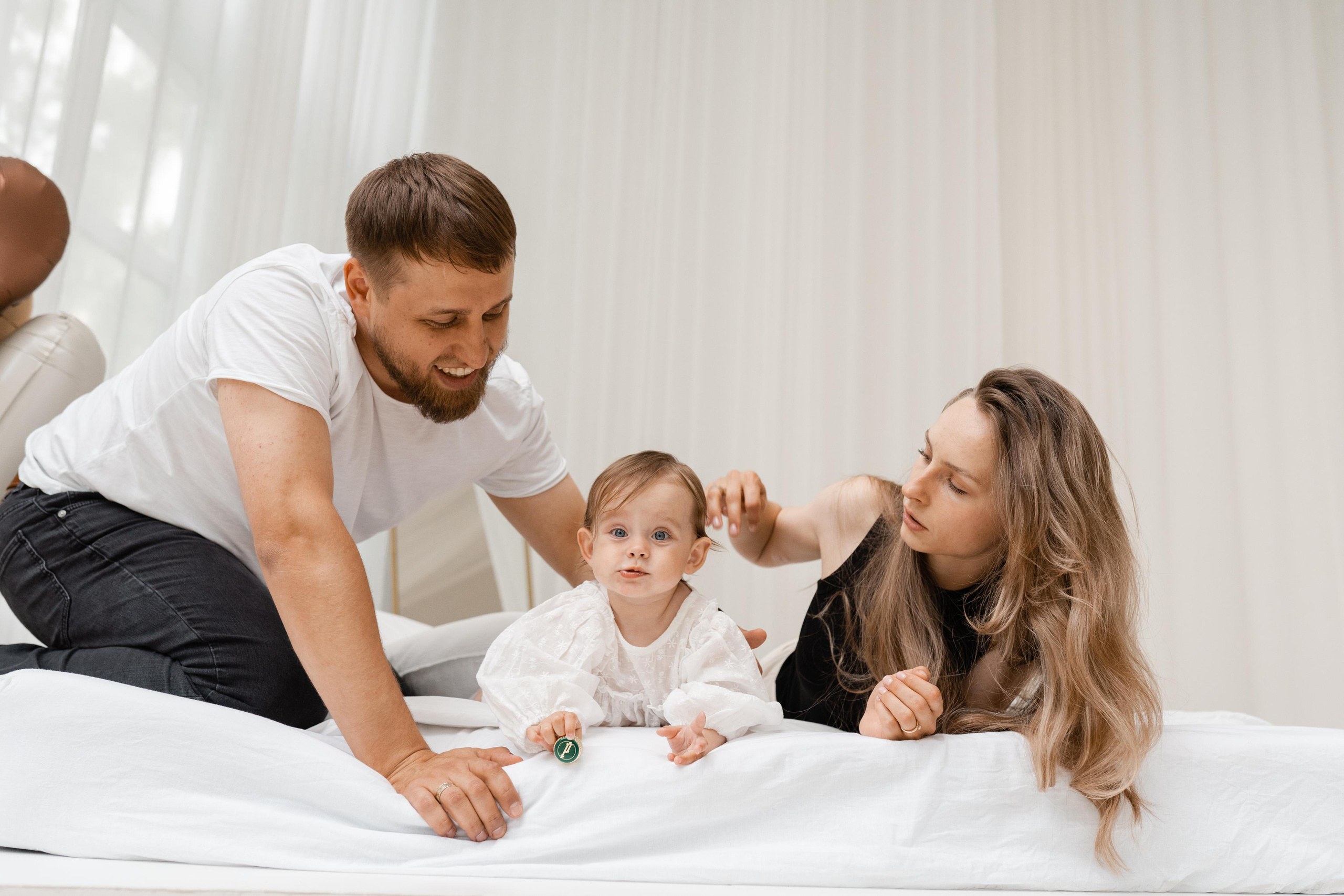 Семейная фотосессия в студии в Москве, семейный фотограф Анна Полушина. Свадебный фотограф в Москве Анна Полушина