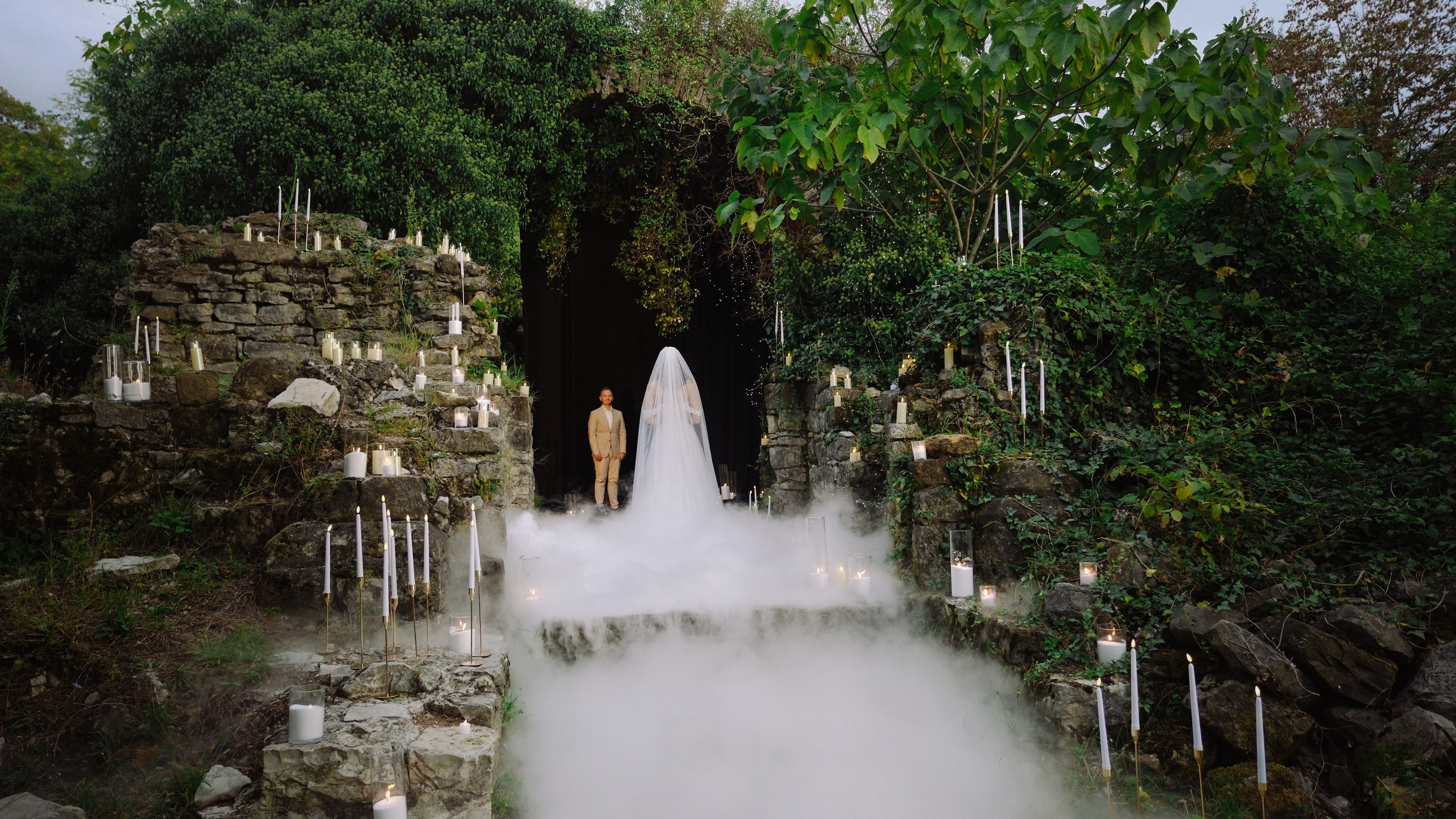 Две Здезды — Храм 19 века. Свадебный Видеограф Фотограф в Сочи