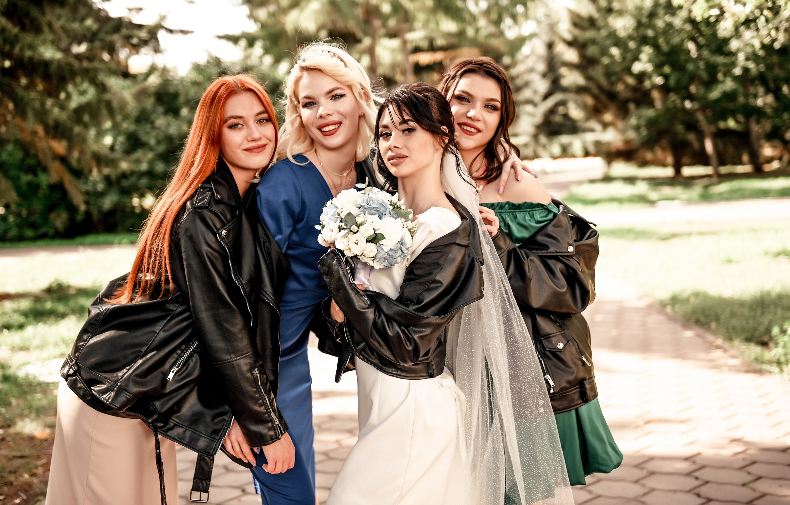 Небольшая часть фото со свадебной съемки Алексея и Даши. Свадебный, семейный, детский, контент фотограф в Омске Максим Ильин