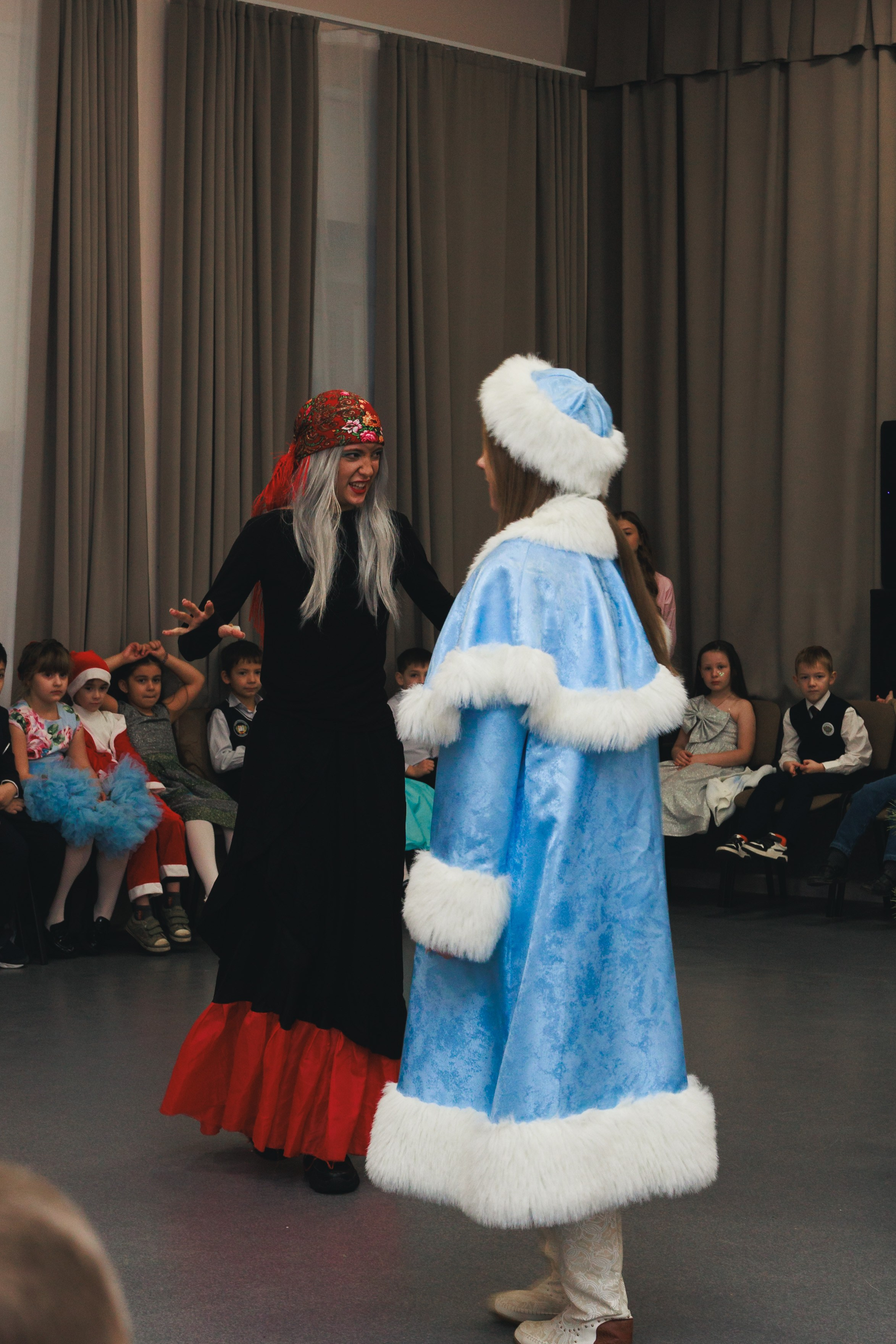 Новогодний утренник в начальной школе. Фотограф Воронеж, Новая Усмань Мария Бублик