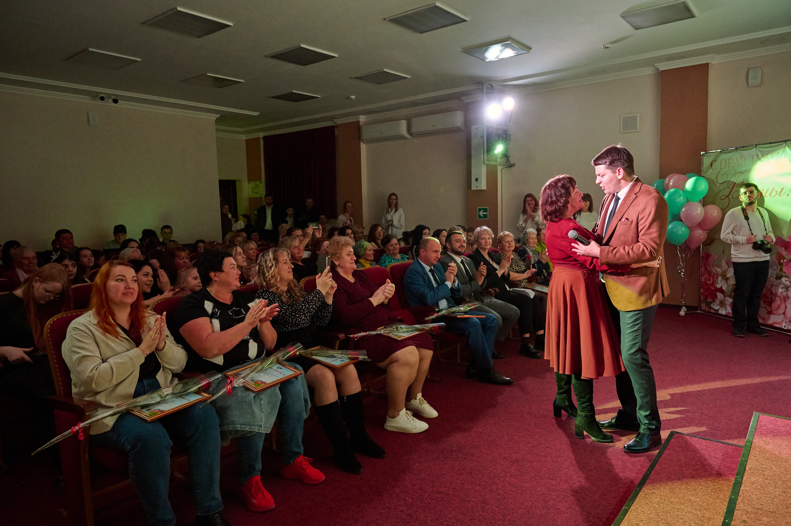 8 марта Виноградный. Жизнь курорта Кабардинка в фотографиях