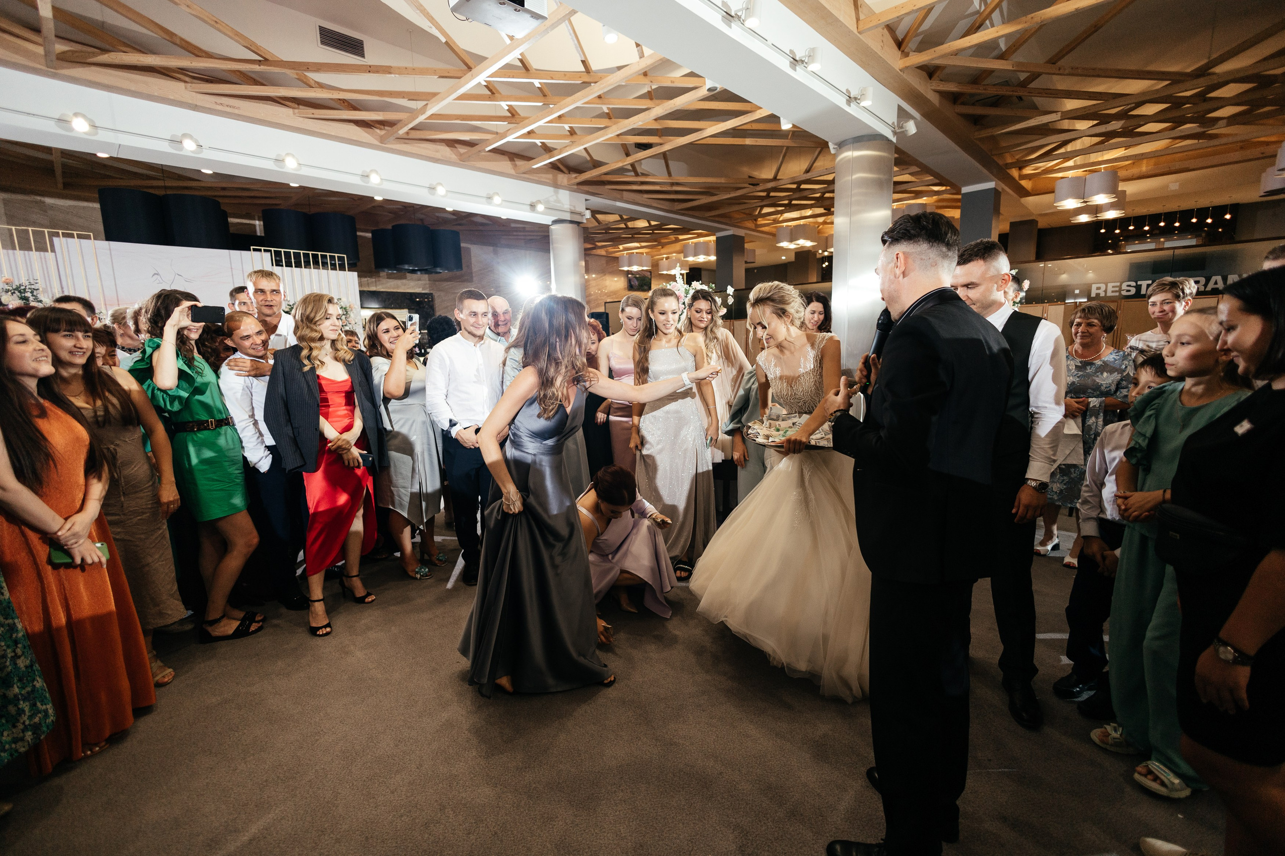 Свадебный фотограф Уфа — Руслан ГабдлисламовЖивые эмоции, красивые кадры, воспоминания на всю жизнь.Работаю по всей Республике Башкортоста. Свадебный фотограф Уфа Руслан Габдлисламов