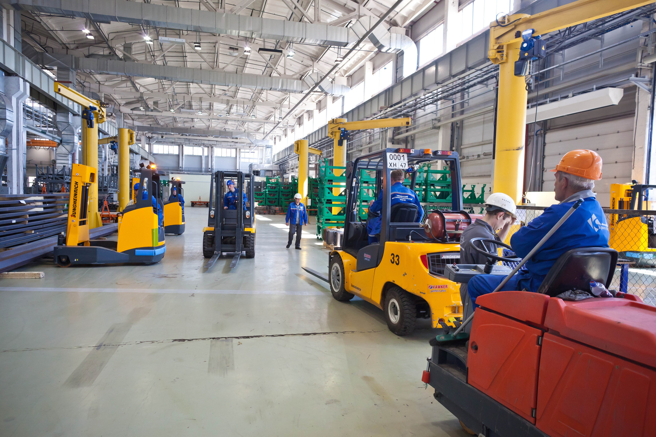 ТИХВИНСКИЙ ВАГОНОСТРОИТЕЛЬНЫЙ ЗАВОД. Рабочая сторона — бизнес портрет и репортаж в Санкт-Петербурге