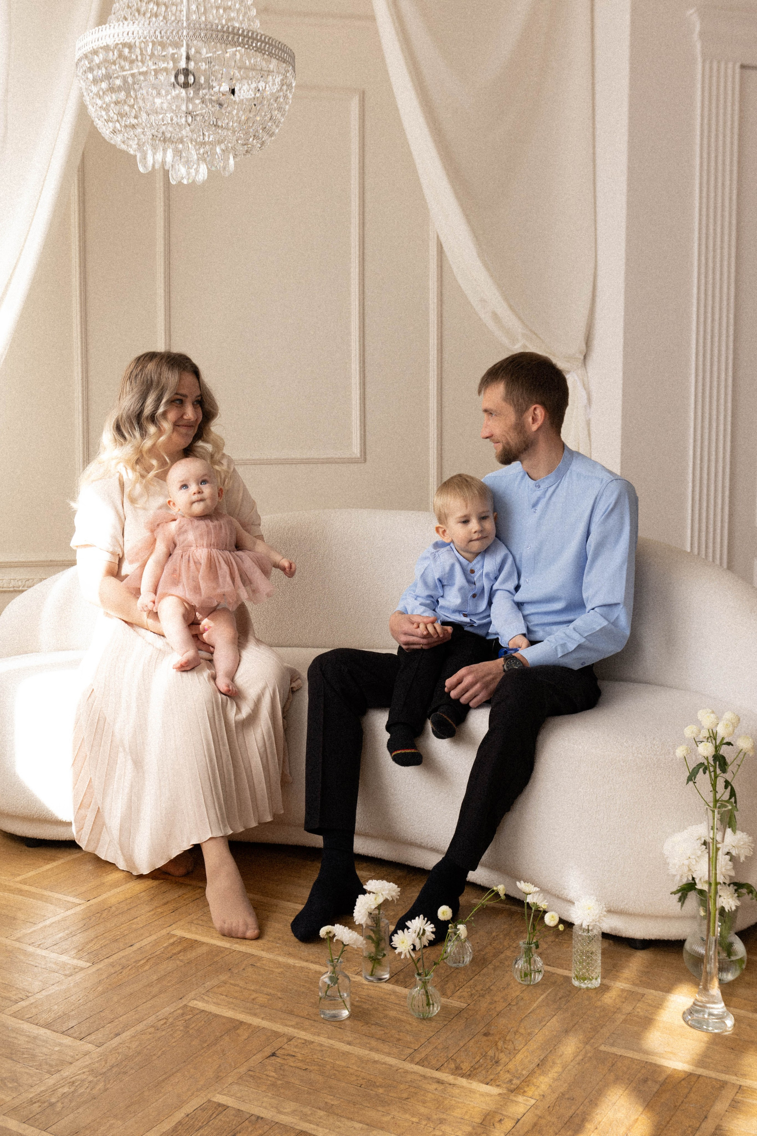 Даша и Артур с детками