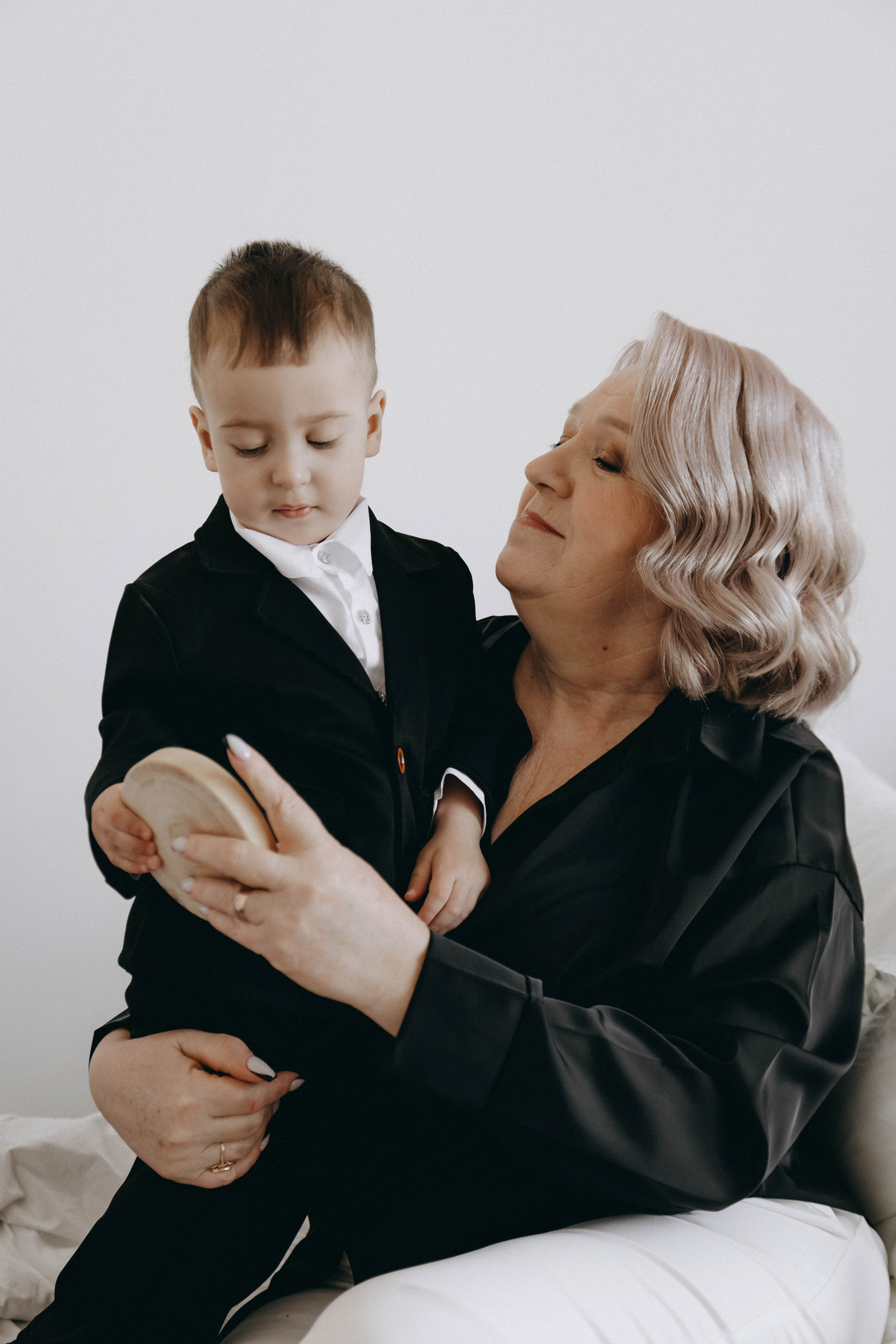 Эмиру 2 годика (на циклораме). Семейный фотограф Софи Симакова в Волгограде и Волжском