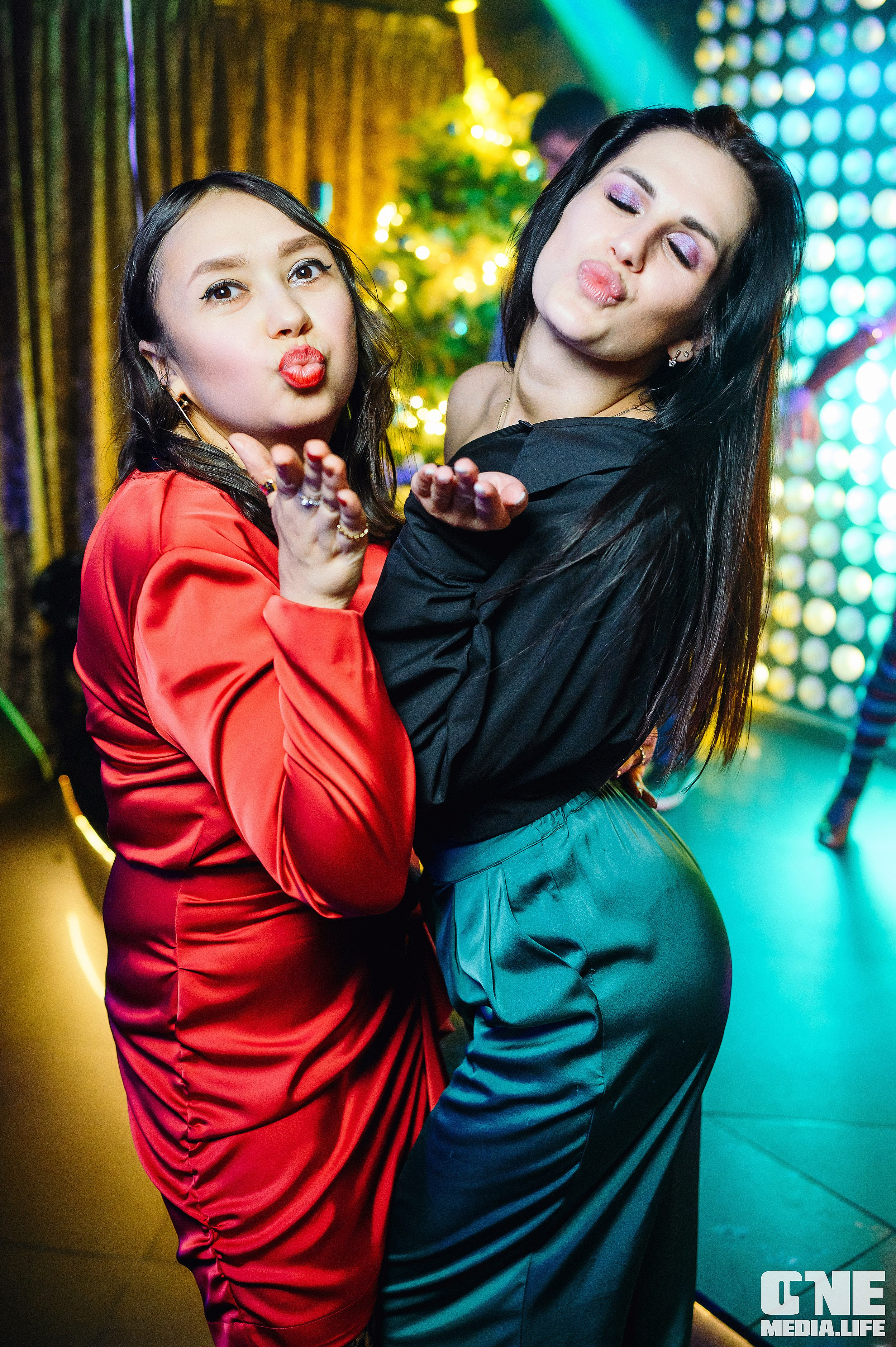 Фоторепортаж из караоке-клуба Эйфория. One Media Life: фоторепортажи, фотоотчеты с мероприятий и заведений