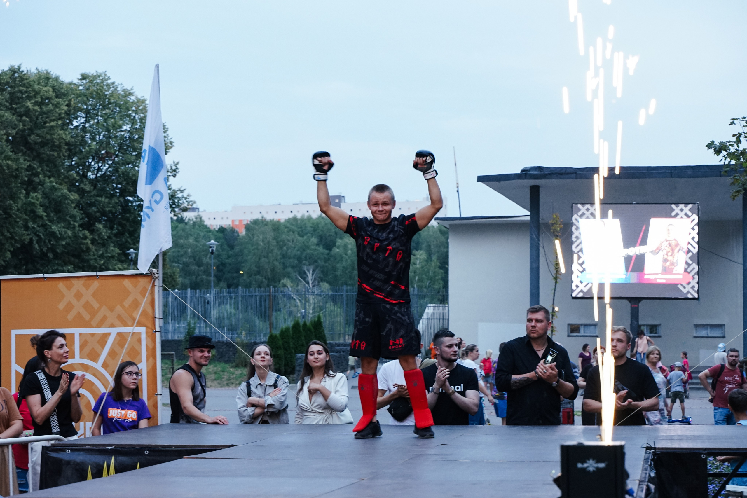 Вечер боев в ЦПКиО. Фотограф Надежда Погребняк | Рязань | Москва