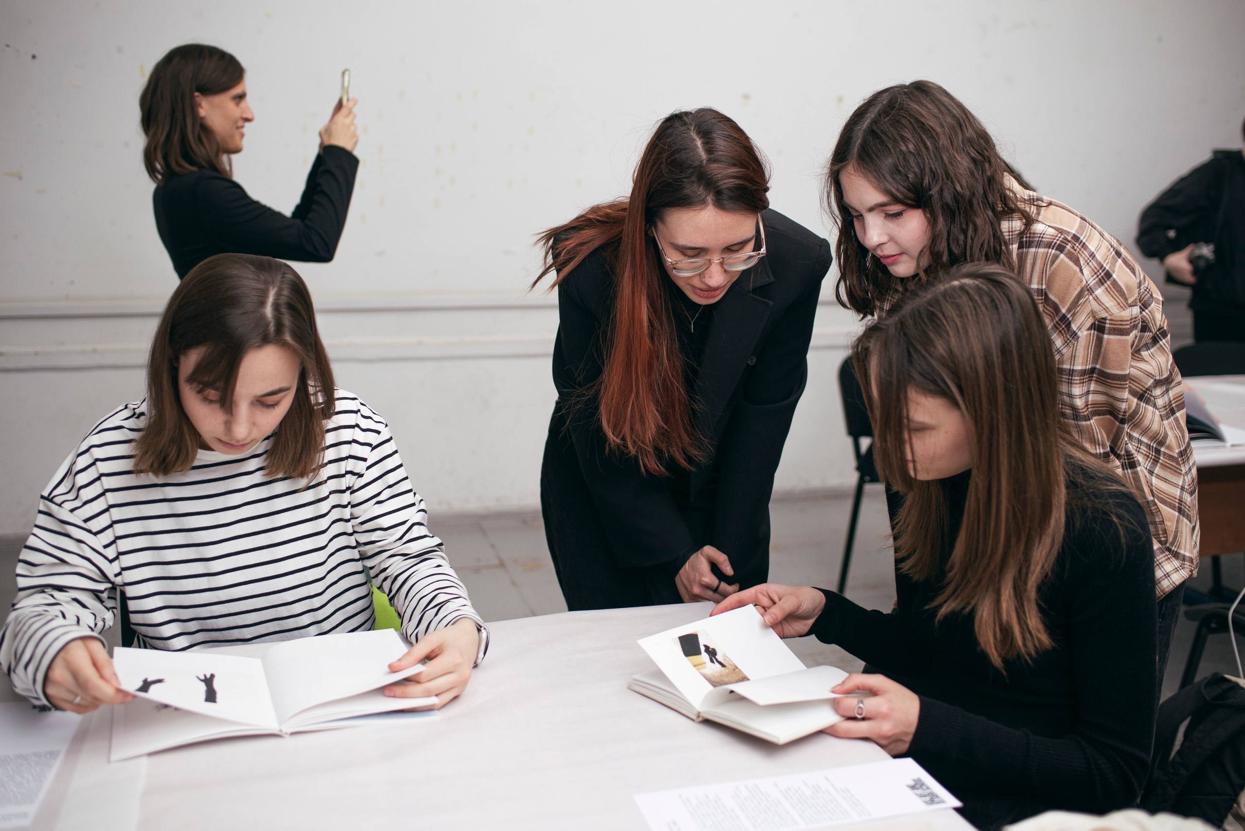 Вечер фото книг в Школе Дизайна. Фотограф в Москве Алейникова Евгения