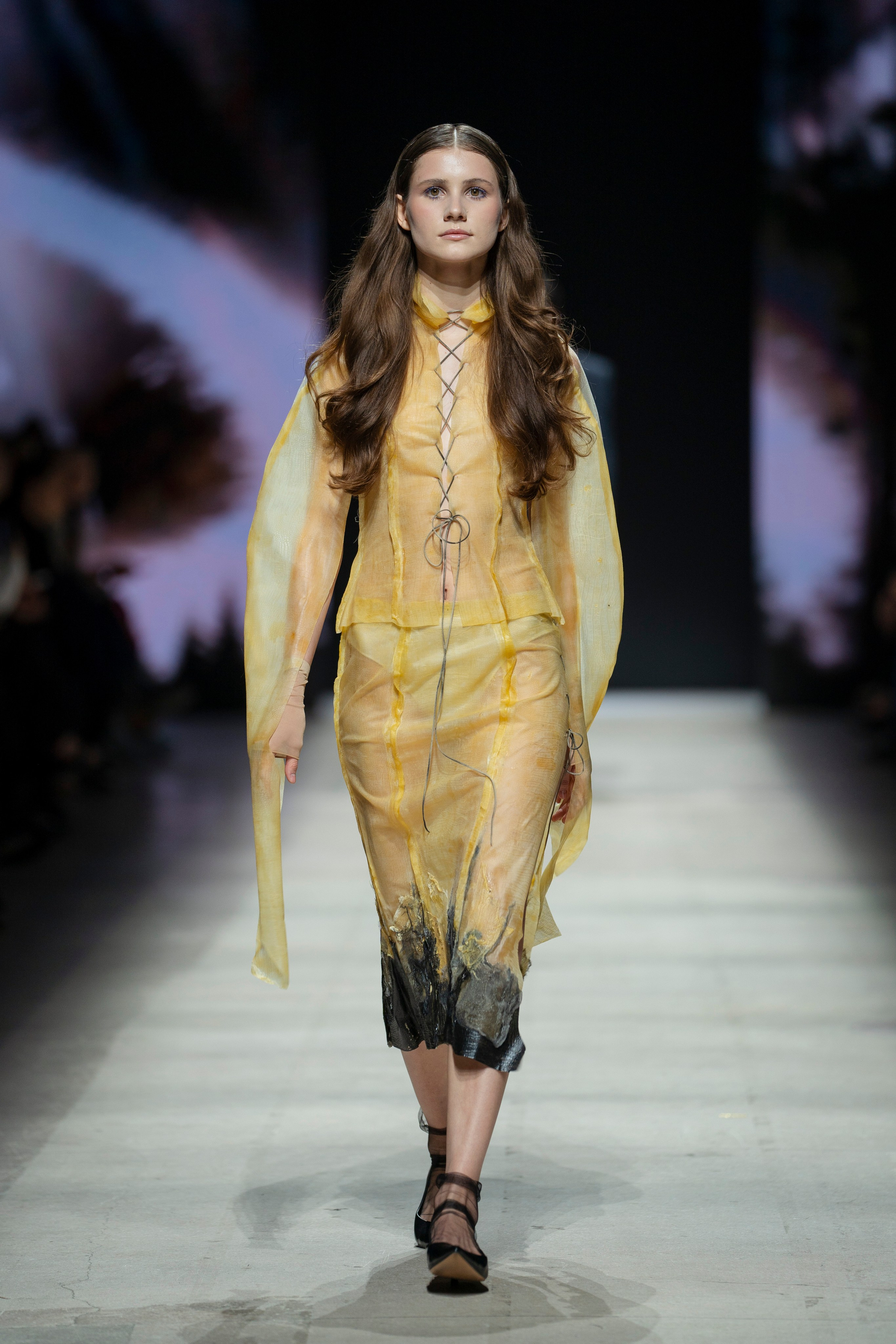 Показ Школы дизайна НИУ ВШЭ на Московской неделе моды. Фотограф в Москве Савкина Евгения