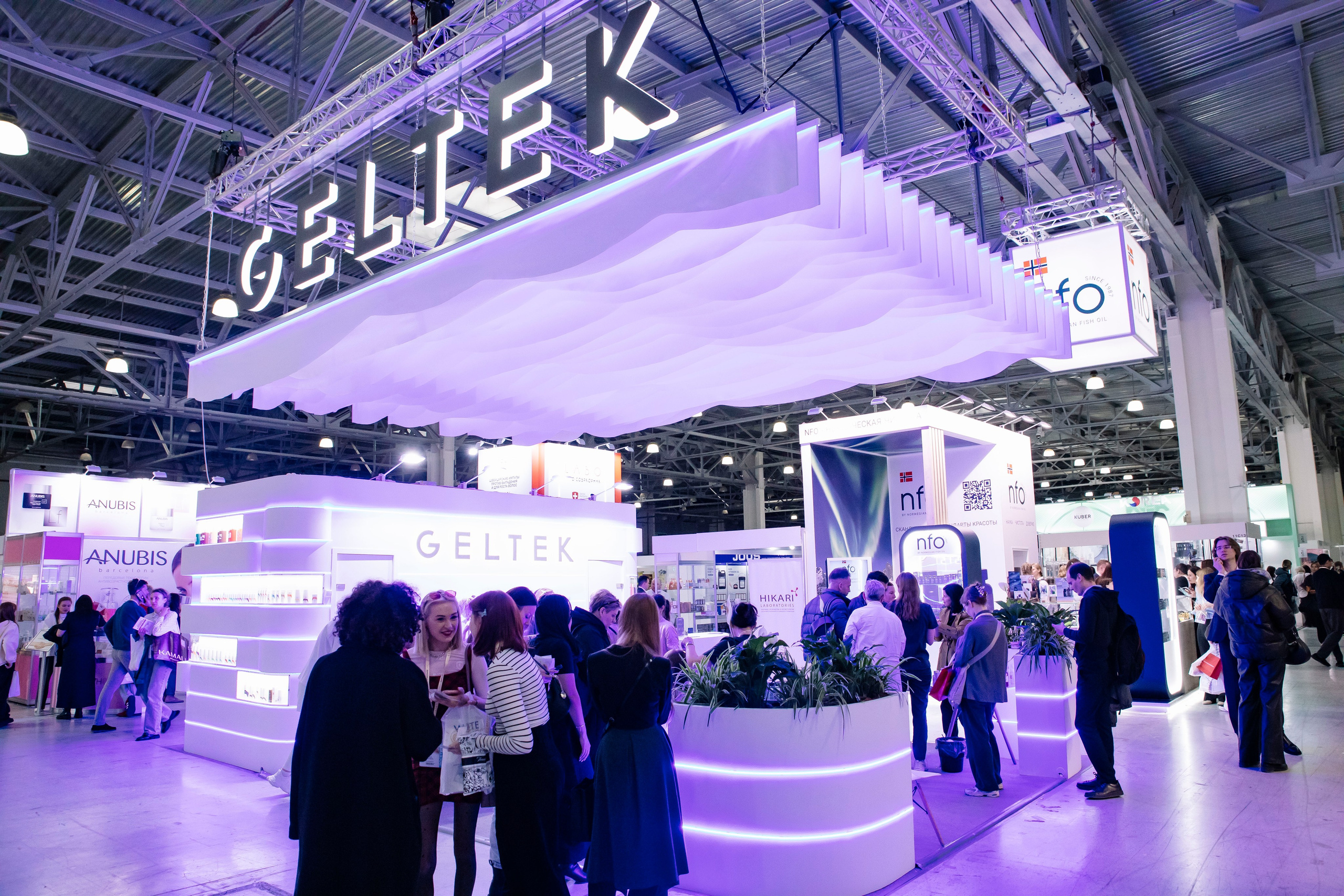 Выставка BEAUNITY by InterCHARM 2026. Профессиональный фотограф в Москве | Заказать фотосессию и съемку