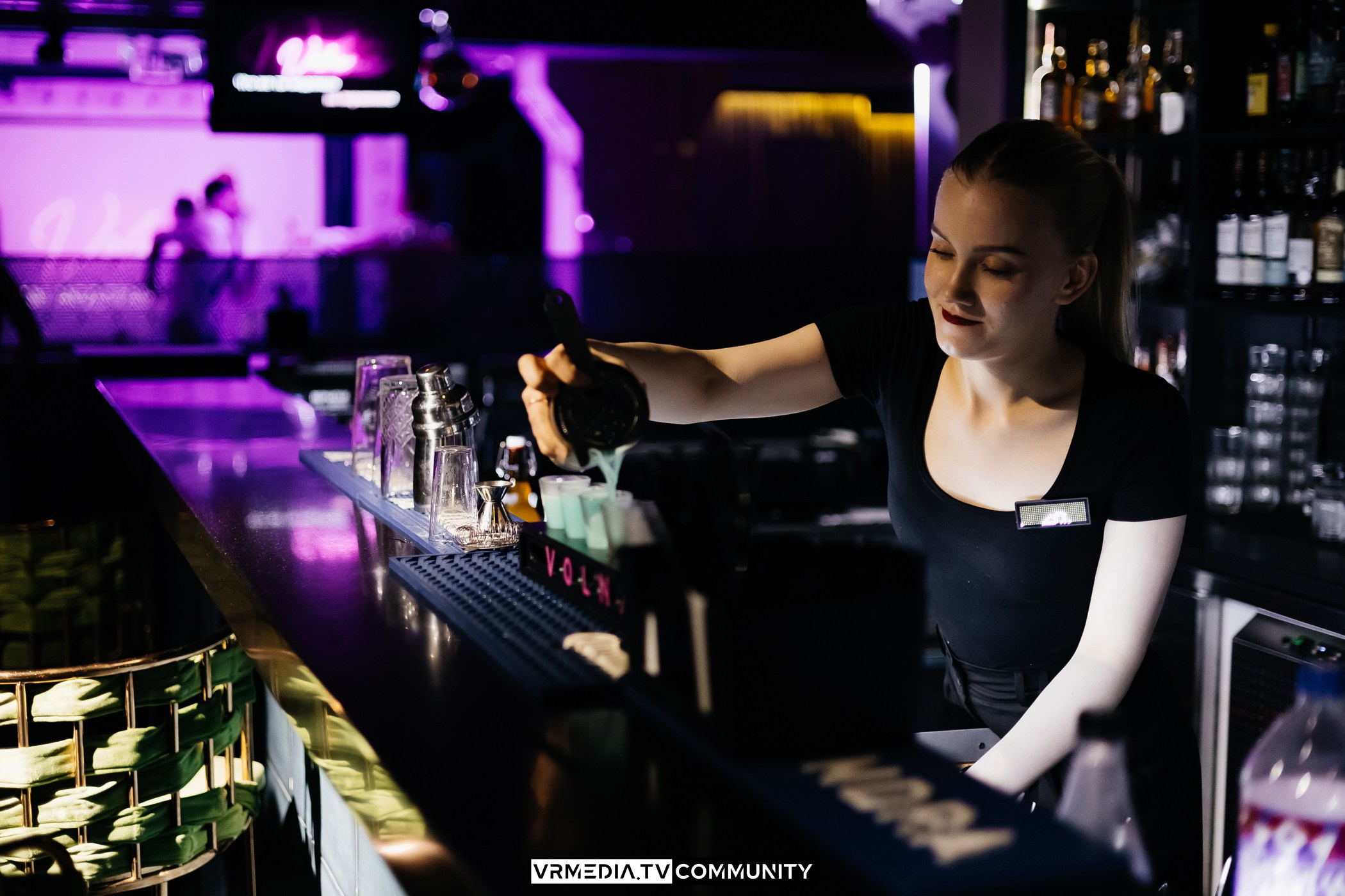 Караоке-бар «Volna»: День России