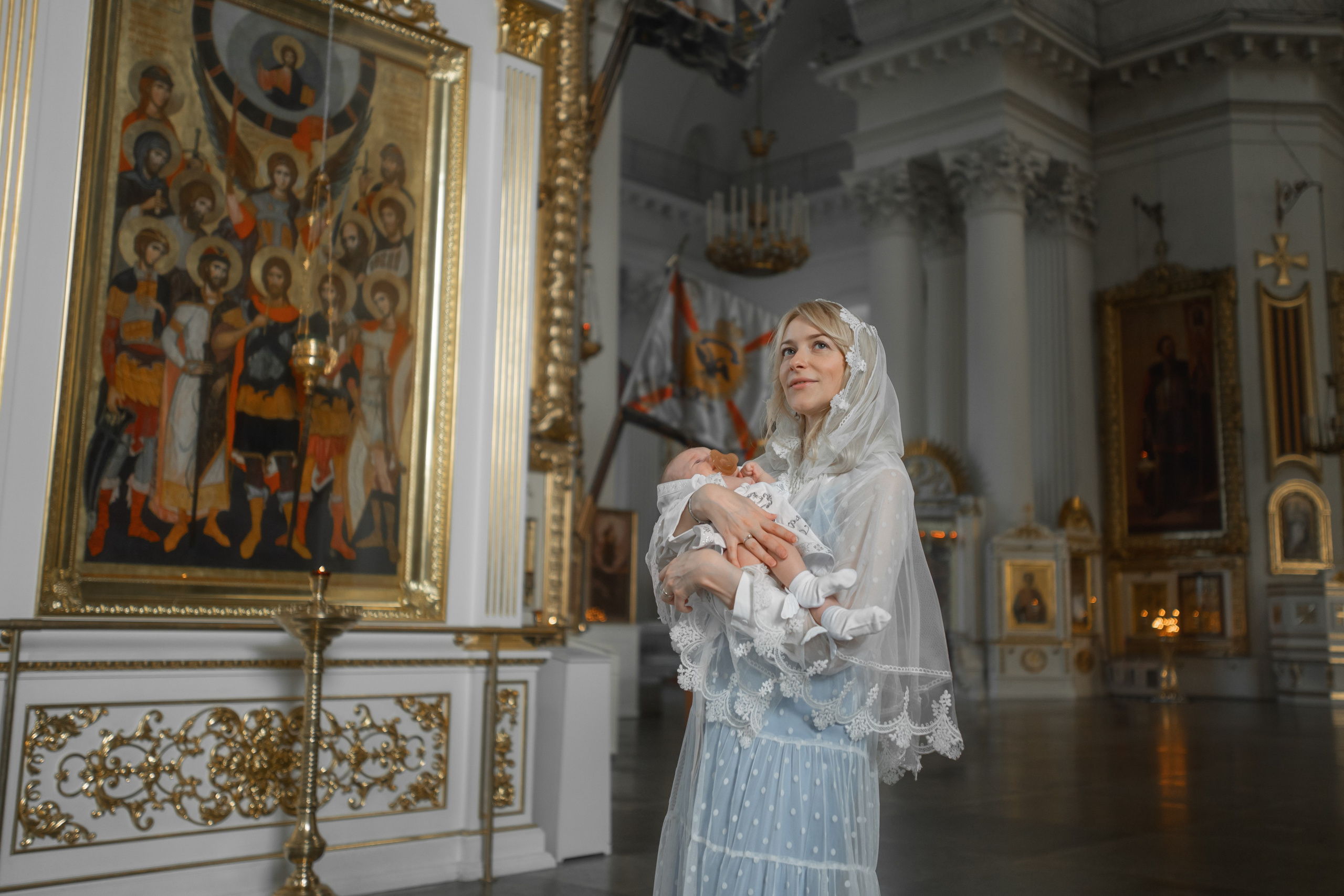 Крещение в Троице Измайловском соборе. Фотограф на крещение и венчание, семейный фотограф в Санкт-Петербурге